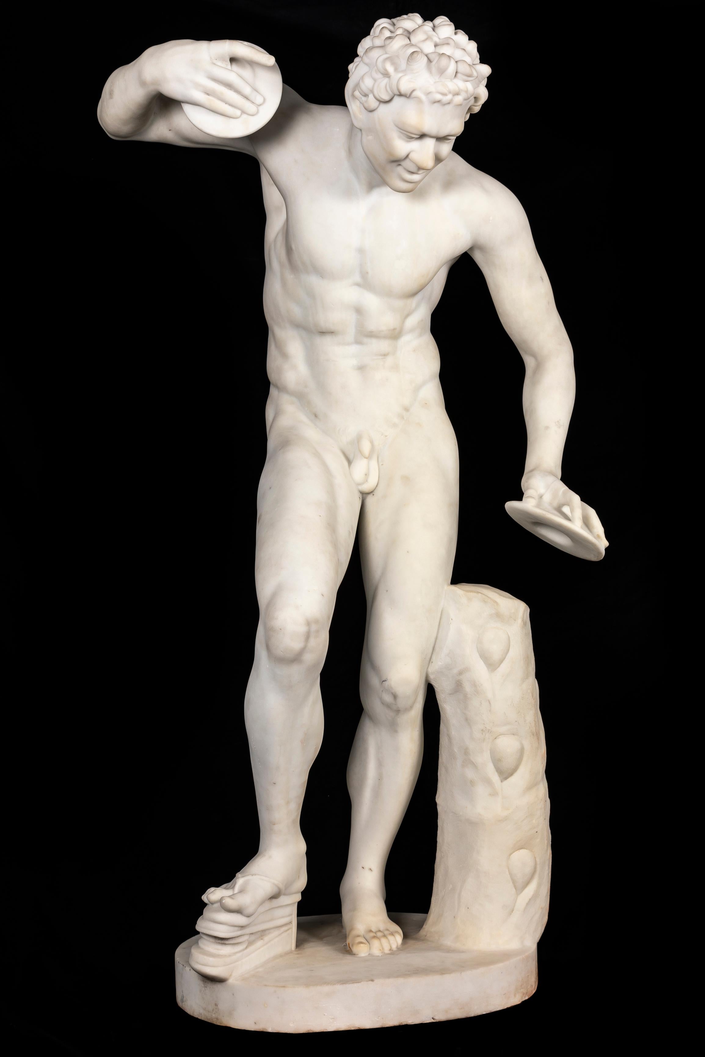 Romano classico Statua di fauno danzante in marmo di Carrara del XIX secolo di A.I.C., Firenze in vendita