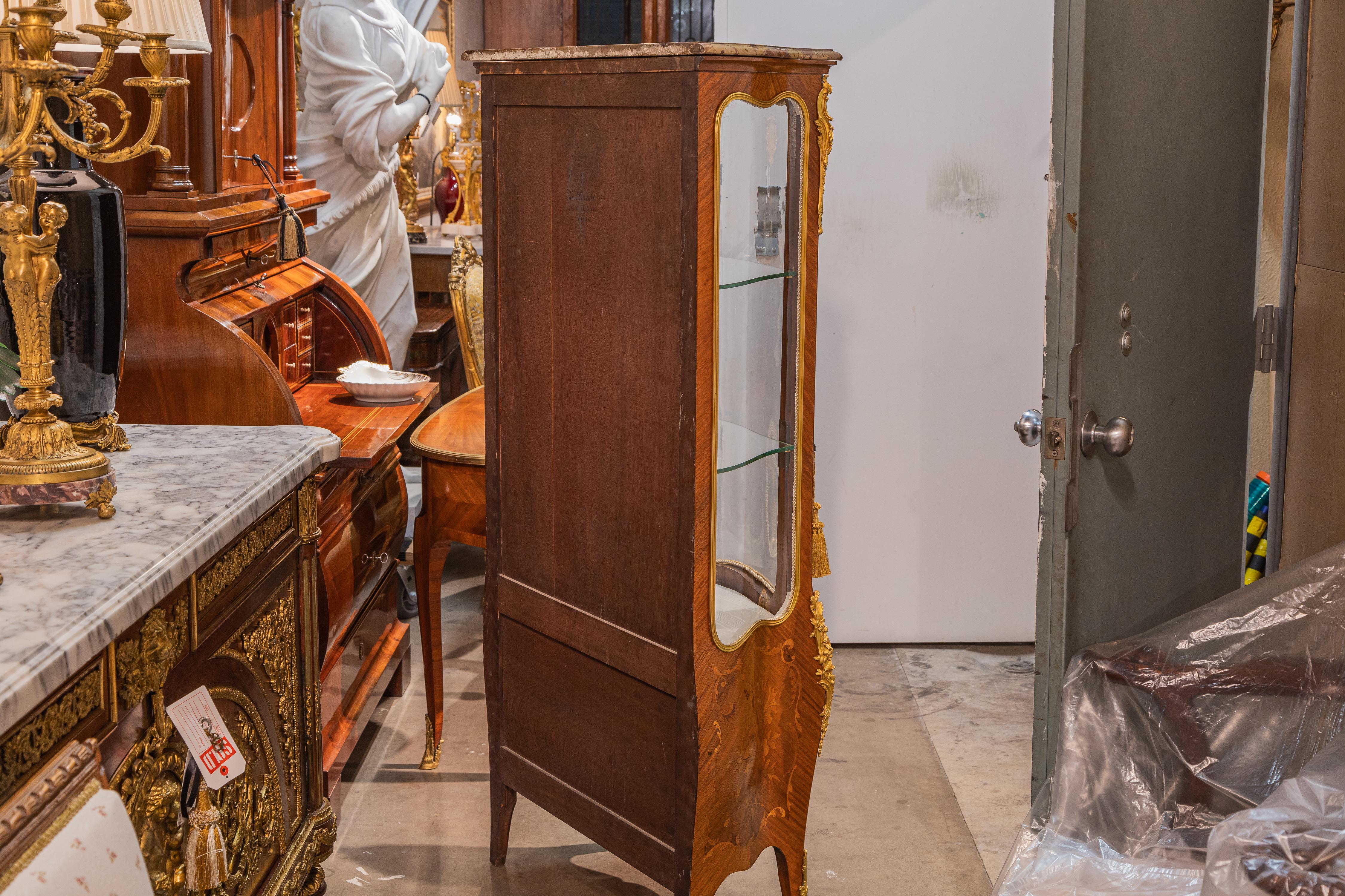 A  19th c Louis XV  satinwood vitrine with floral marquetry signed E Leviell  For Sale 4