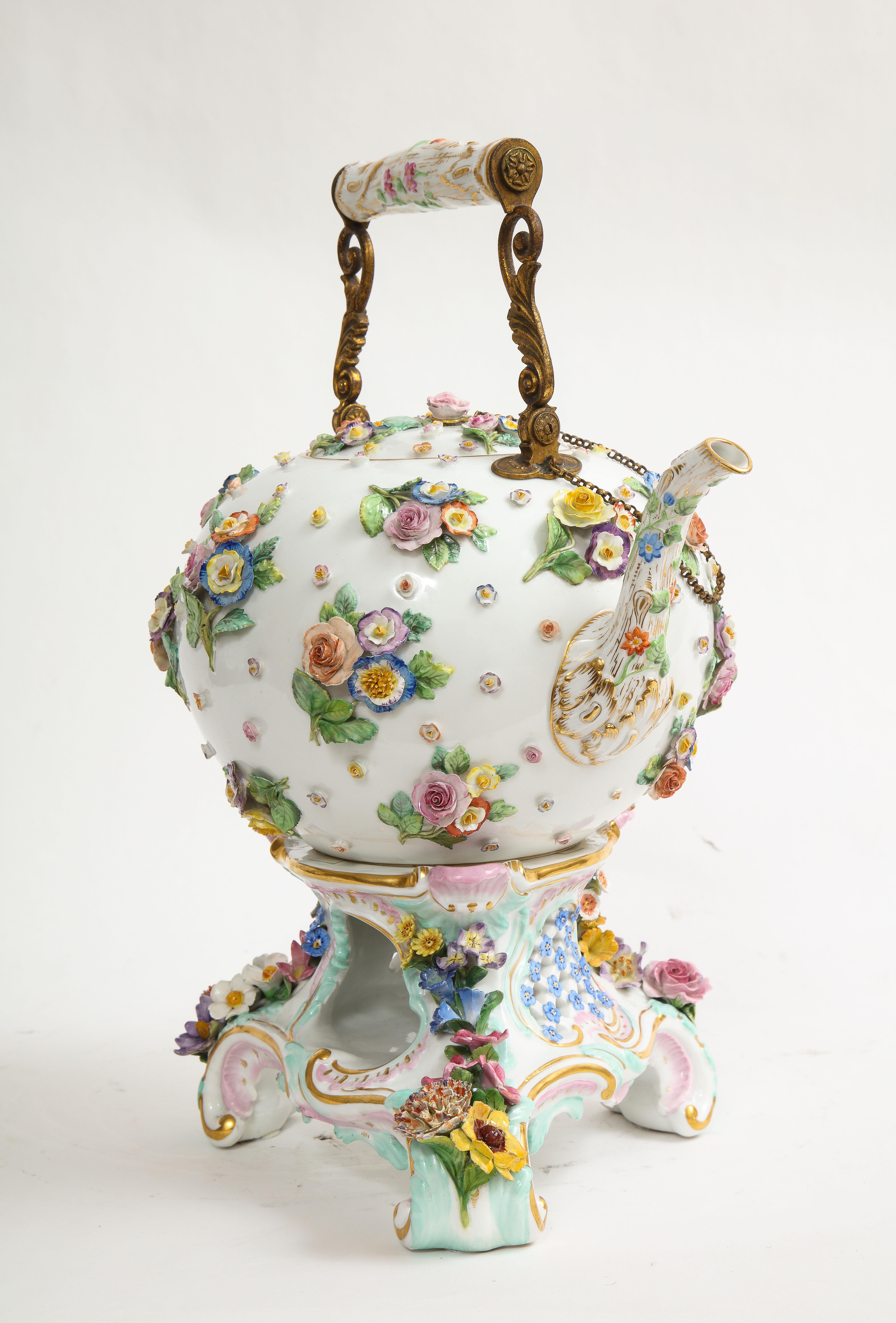 A 19th C. Meissen Porcelain Flower Encrusted Tea Pot w/ Meissen Porcelain Stand In Good Condition In New York, NY