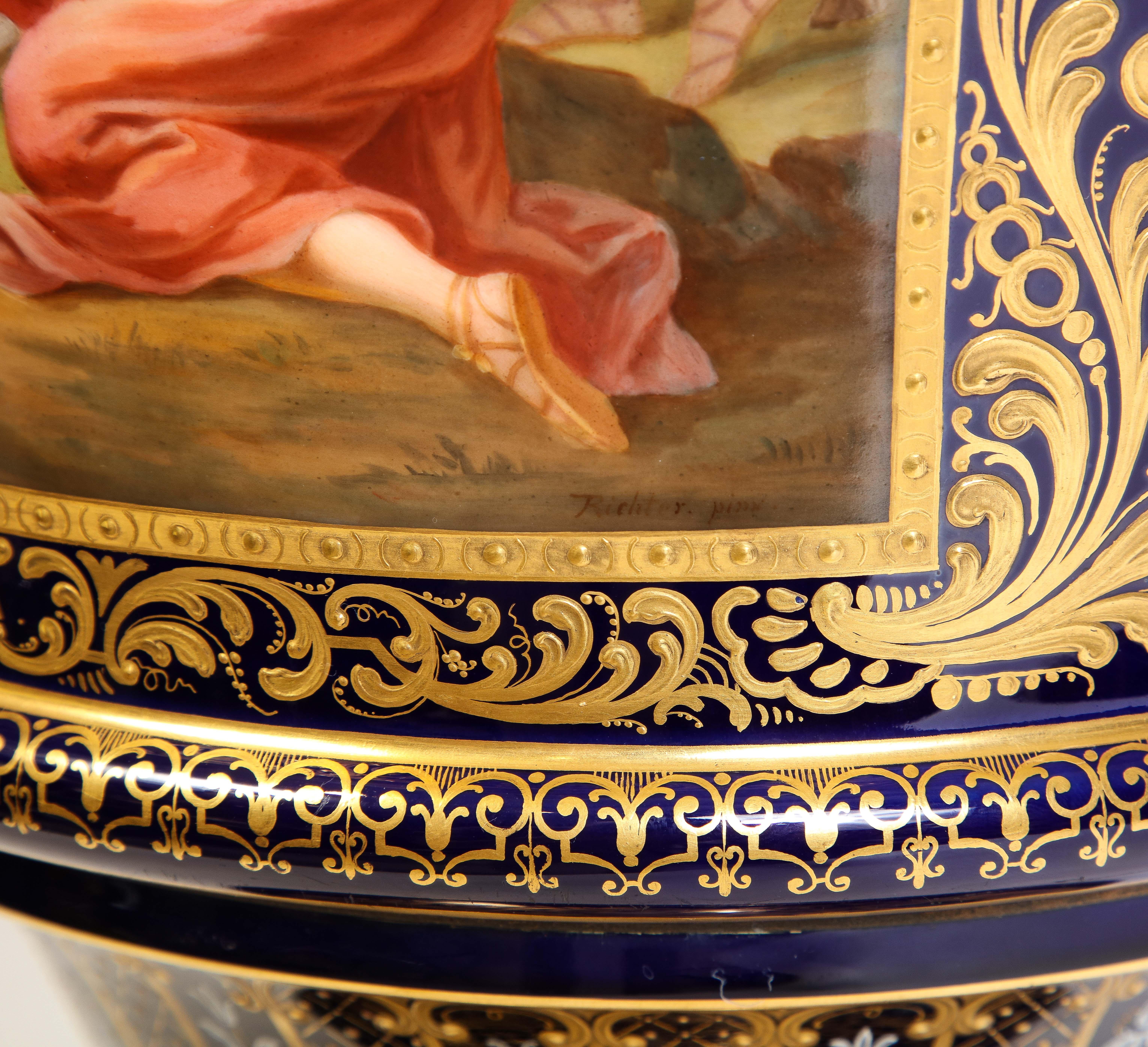 A.I.C. Vase monumental en porcelaine Royal Vienna Porcelain bleu cobalt avec scène de Watteau en vente 10