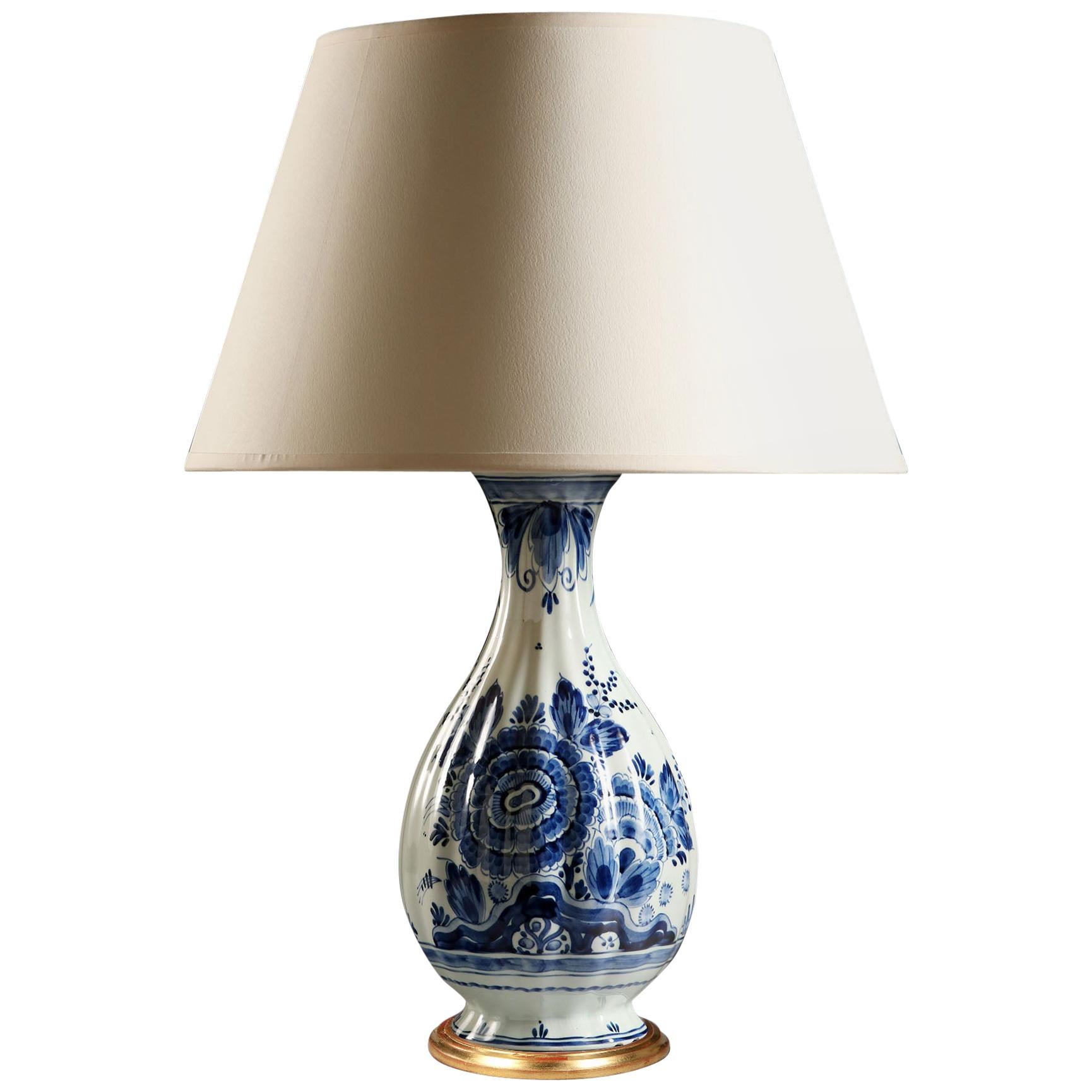 dutch ceramic vessel table lamp