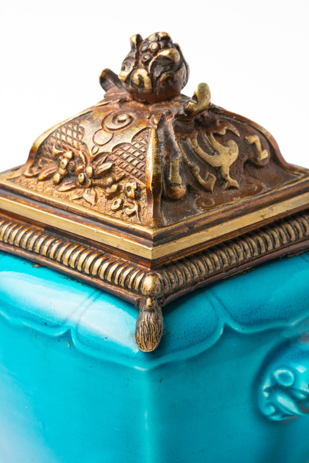 A 19th century Blue And Bronze Inkwell By Théodore Deck For Sale 4