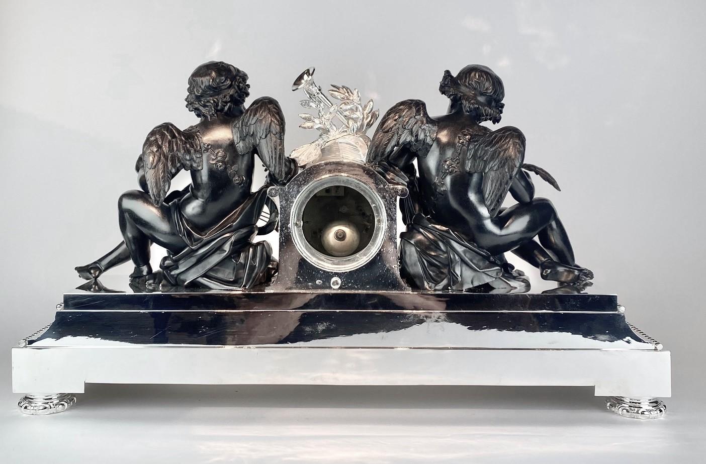 A 19th century bronze silver plated pendule by Christofle Paris. For Sale 3