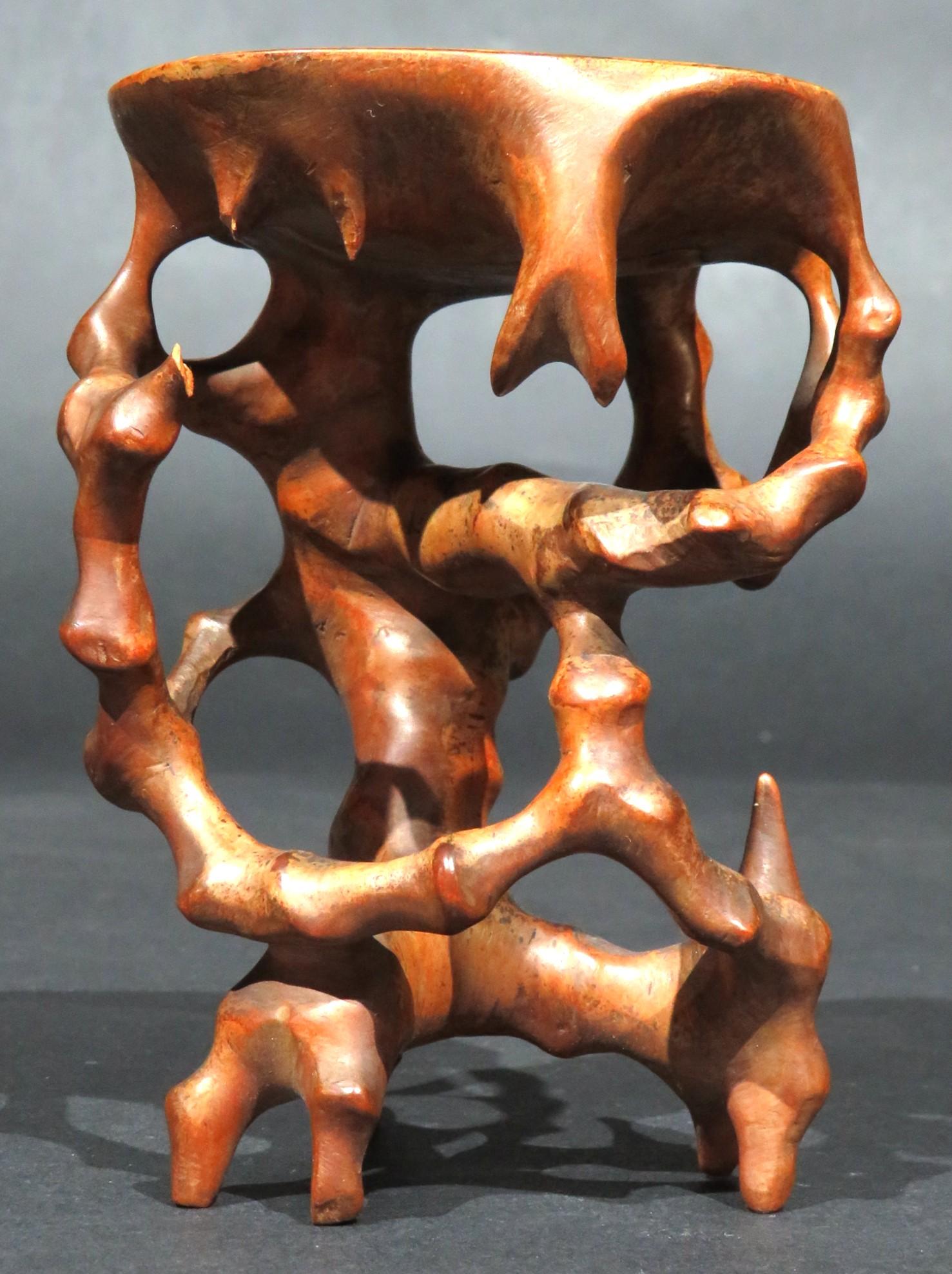 Expositor de madera de raíz de nudo del siglo XIX, periodo Meiji (1868-1912) Hecho a mano en venta