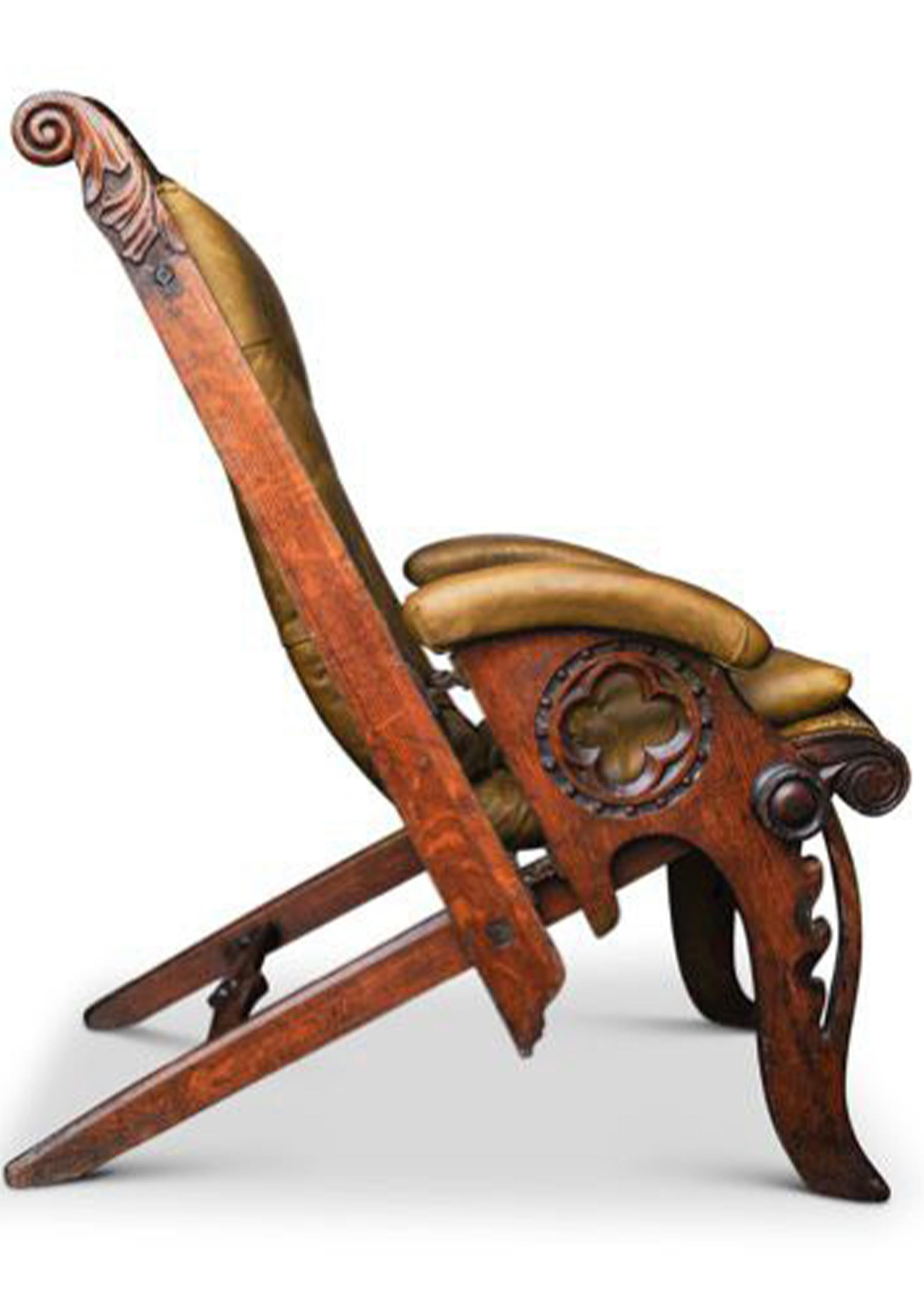 Campaign Chair aus geschnitzter Eiche und braunem Leder, Herbert McNair Design, 19. Jahrhundert (Handgefertigt) im Angebot