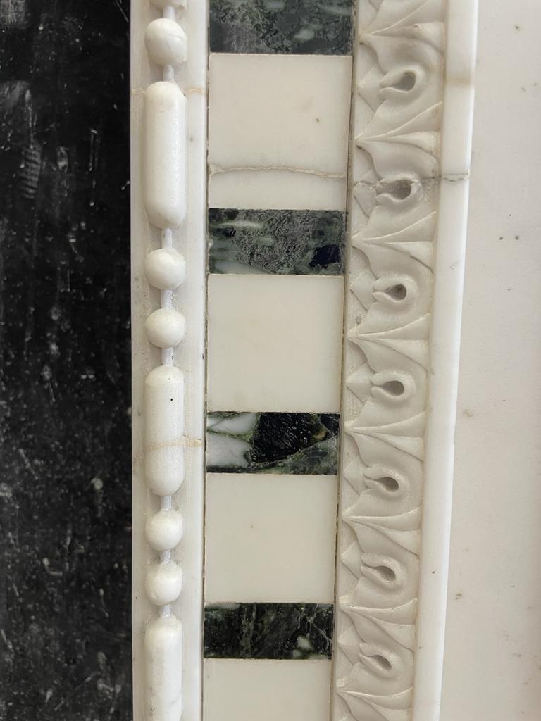 Hand-Carved 19th Century Carrara and Verde Antico Marble Chimneypiece For Sale