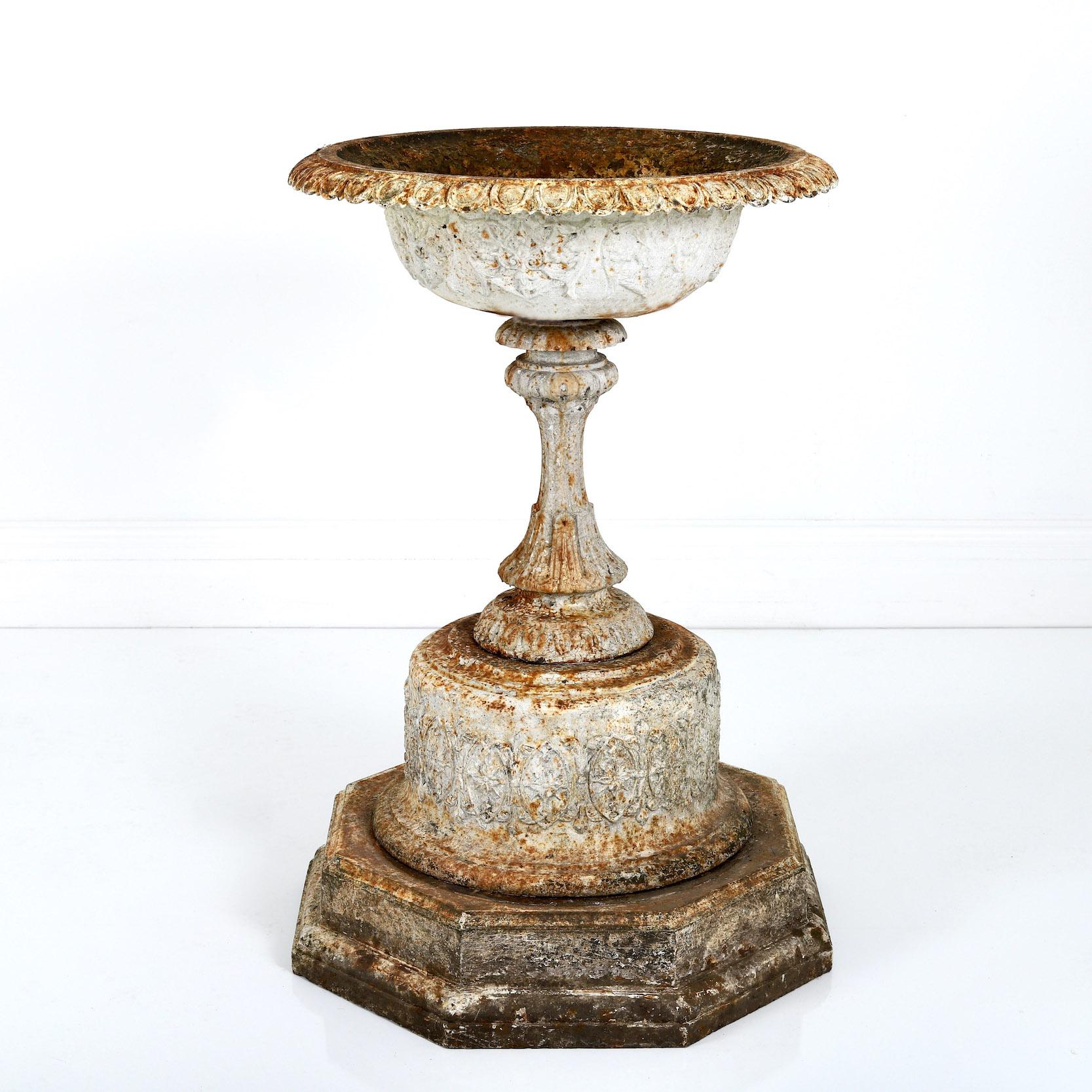 VAGABOND presents a 19th century cast iron centrepiece tazza urn by the handyside foundry.

England, Circa 1880

Width top: 70cm.