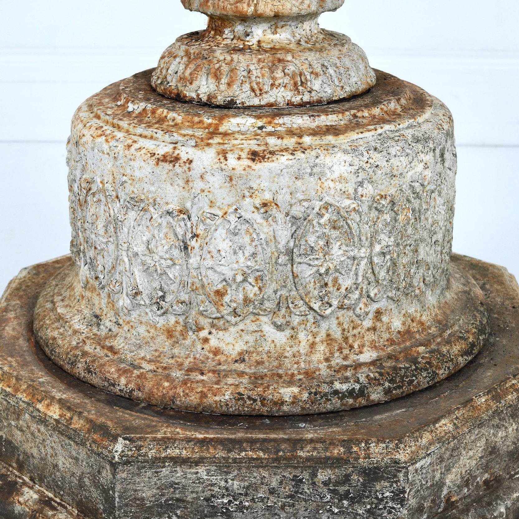 19th Century Cast Iron Urn In Good Condition In Petworth, GB