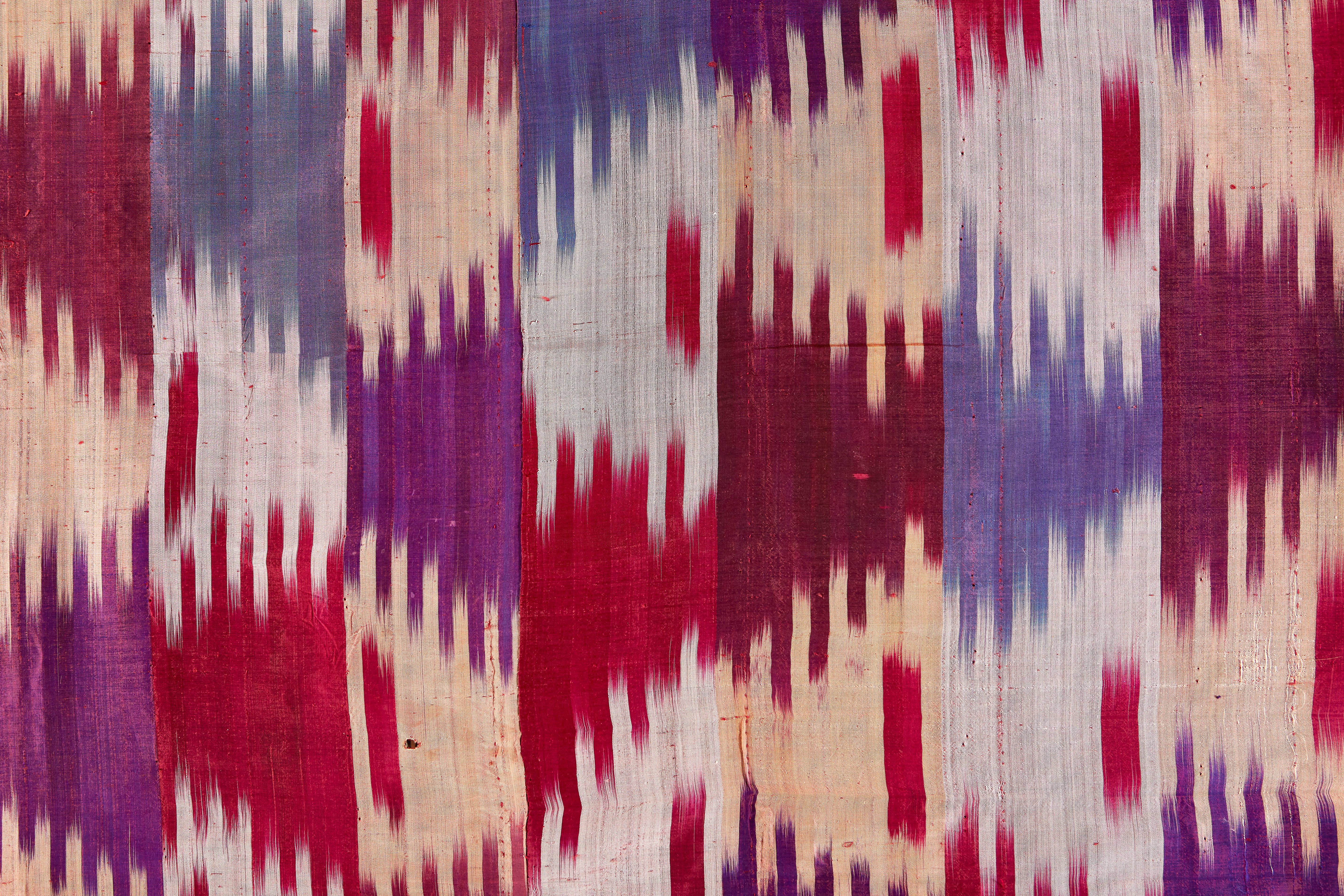 Early 20th Century Central Asian Ikat In Good Condition For Sale In London, GB