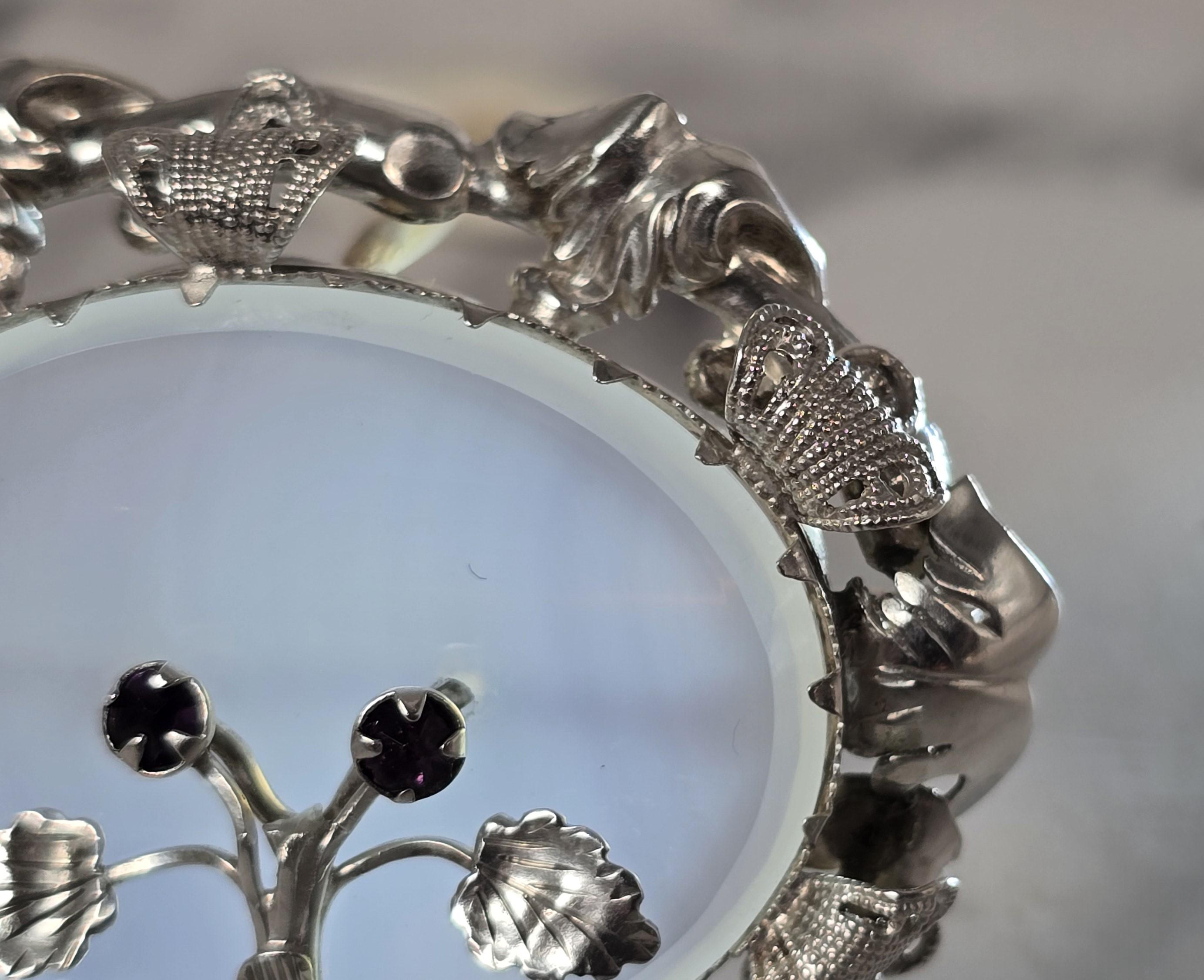 Hand-Crafted A 19th century chalcedony, amethyst and silver brooch circa 1860 For Sale