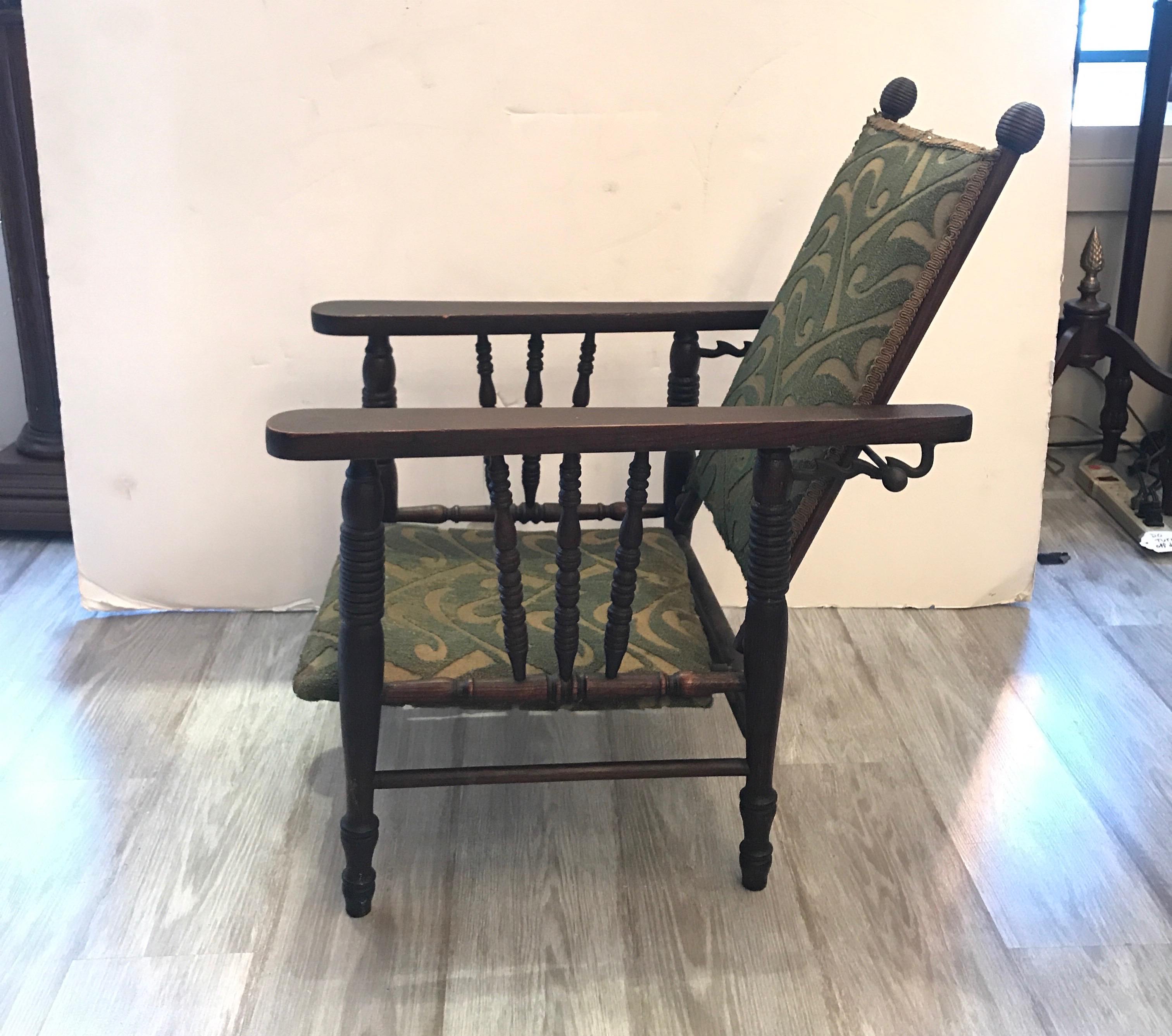 19th Century Childs Chair with Reclining Back In Good Condition For Sale In Lambertville, NJ