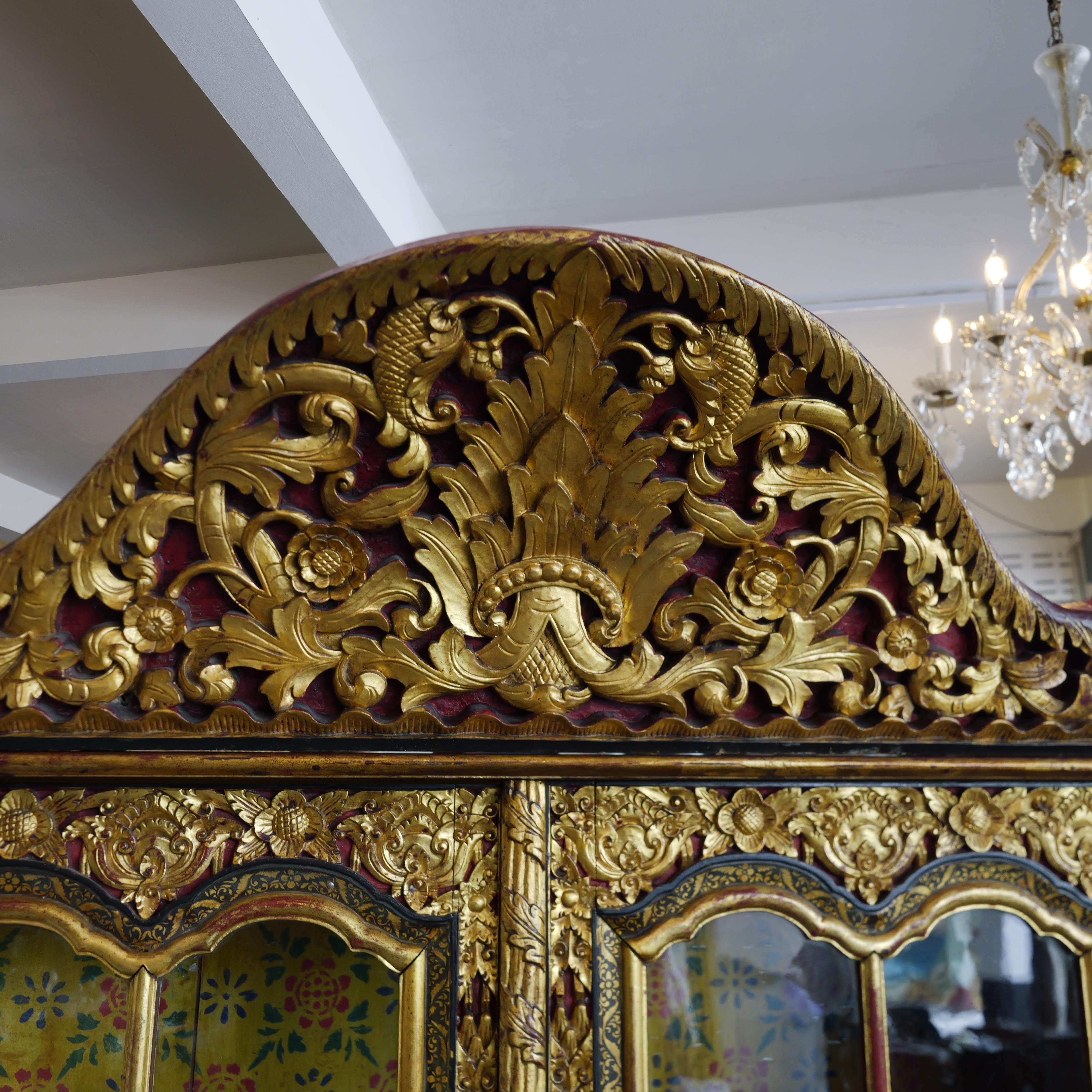 Indonésien Une peinture laquée sculptée et dorée d'exportation chinoise du 19e siècle  en vente