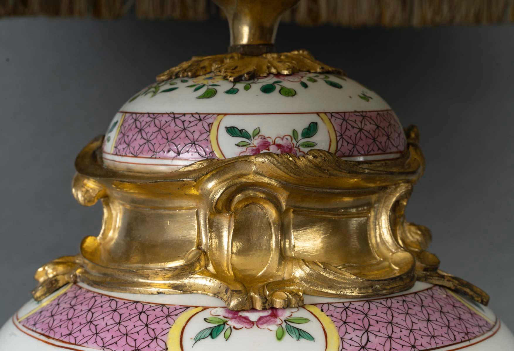 Chinesische Ingwerglas-Lampe aus Samson-Porzellan im Famille-Rose-Stil des 19. Jahrhunderts (Französisch) im Angebot