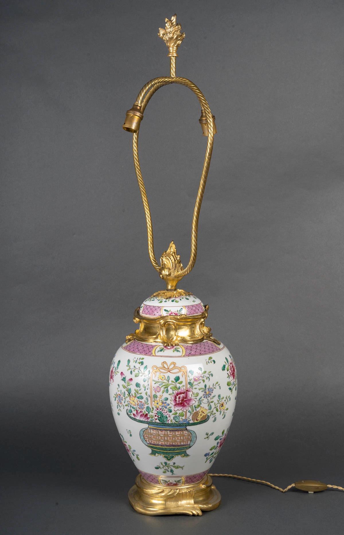 Chinesische Ingwerglas-Lampe aus Samson-Porzellan im Famille-Rose-Stil des 19. Jahrhunderts (Spätes 19. Jahrhundert) im Angebot