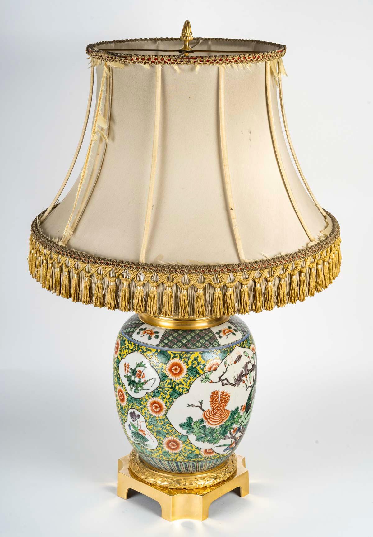 Français Lampe en forme de jarre à gingembre en porcelaine Samson de style chinois du 19e siècle en vente