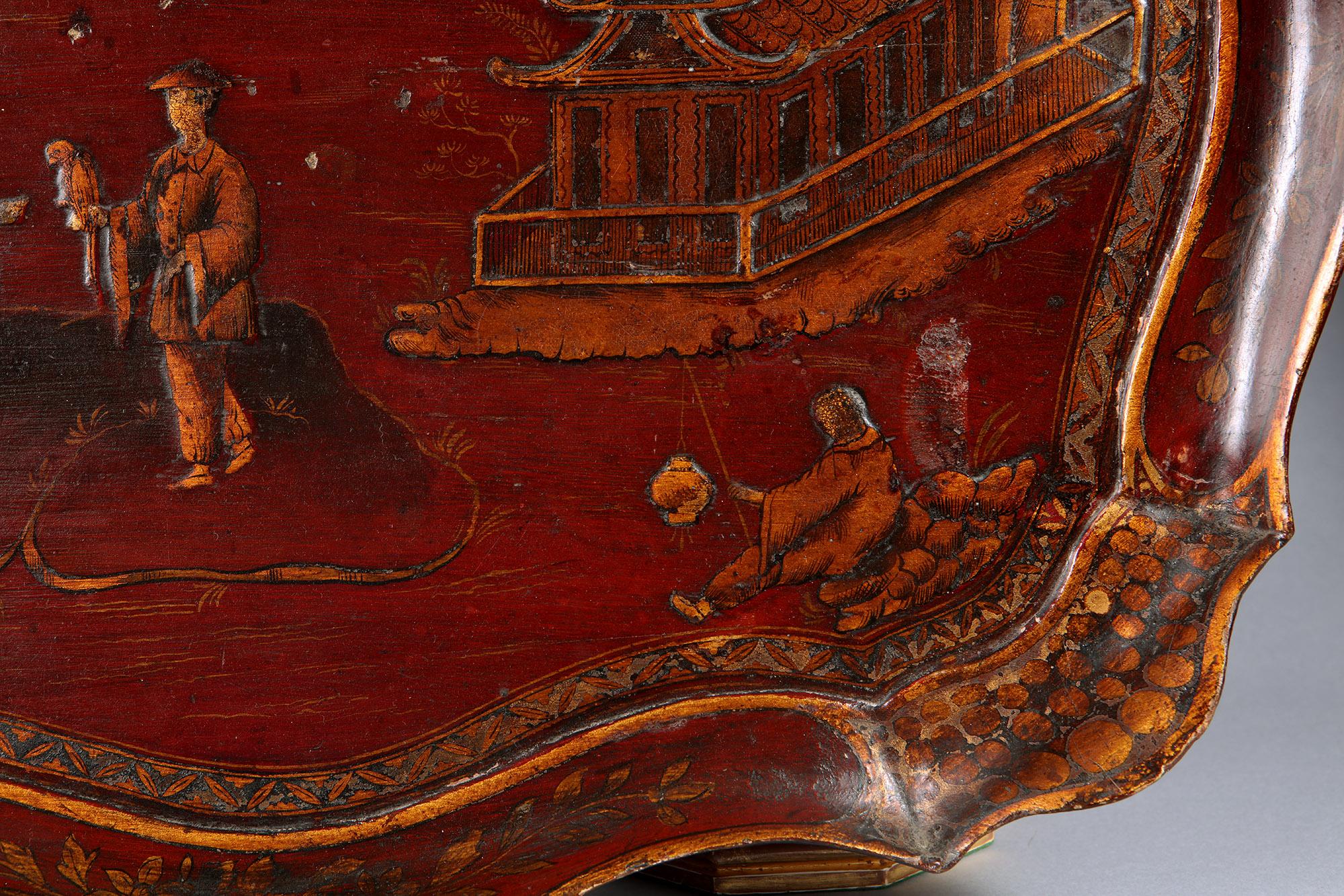 Asian 19th Century Chinoiserie Lacquered Tray For Sale