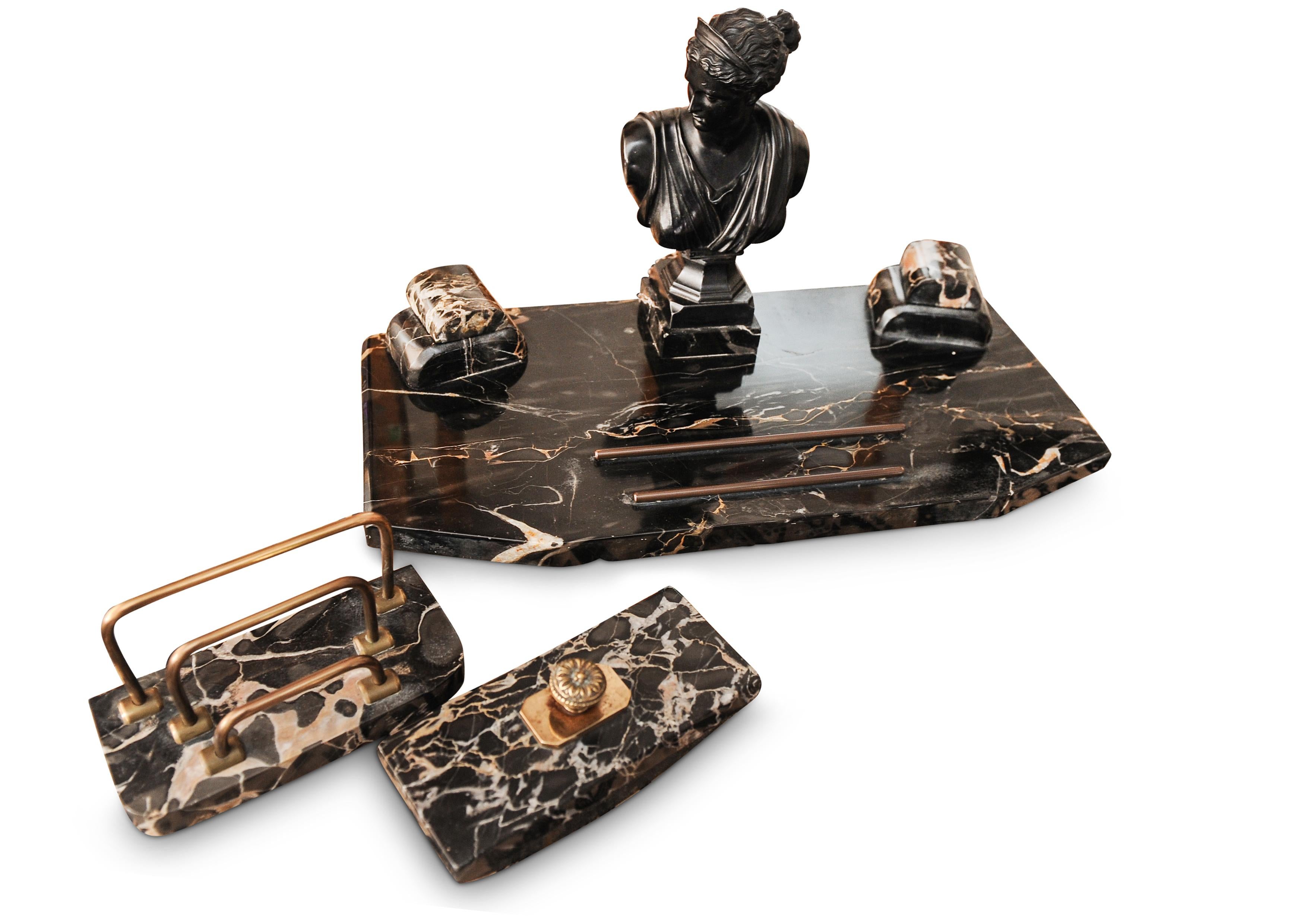 Antikes viktorianisches klassisches dreiteiliges Schreibtisch-Set aus Marmor und Bronze, Grand Tour im Angebot 2