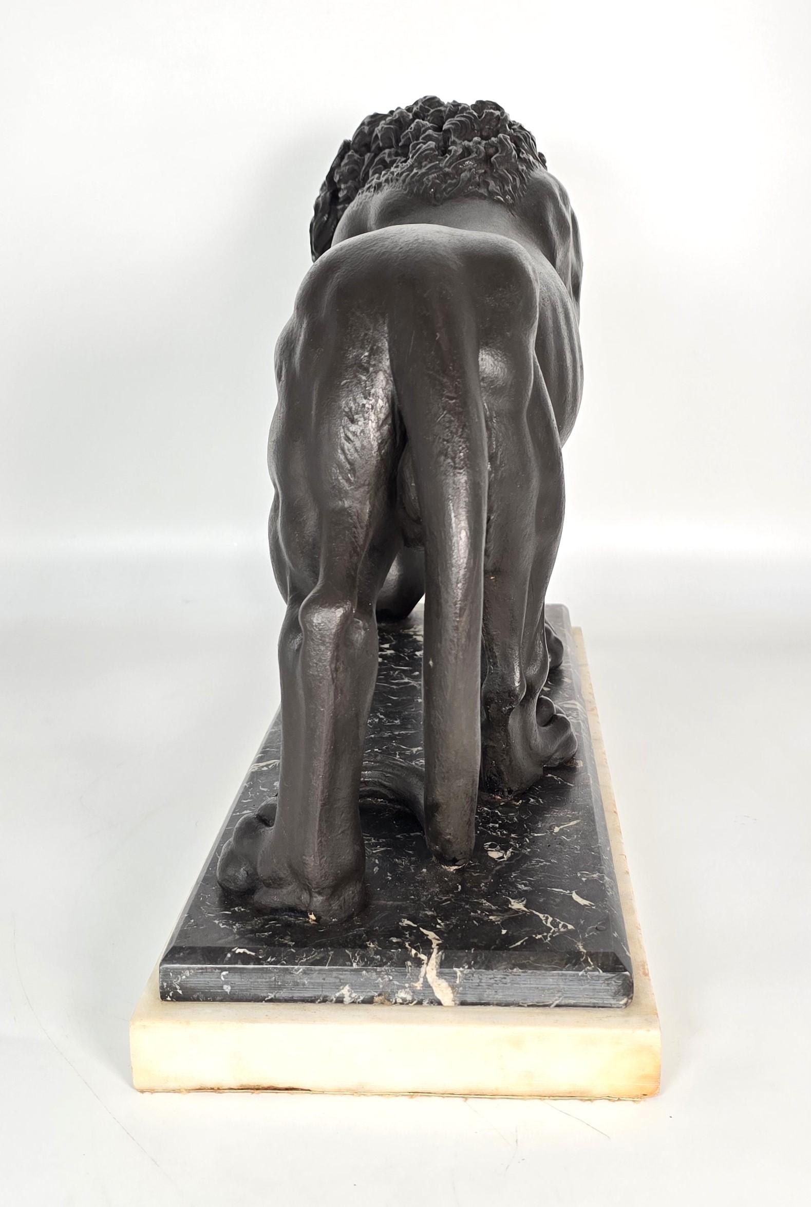 Sculpture classique du XIXe siècle représentant un lion de Médicis, anglaise vers 1850 en vente 1