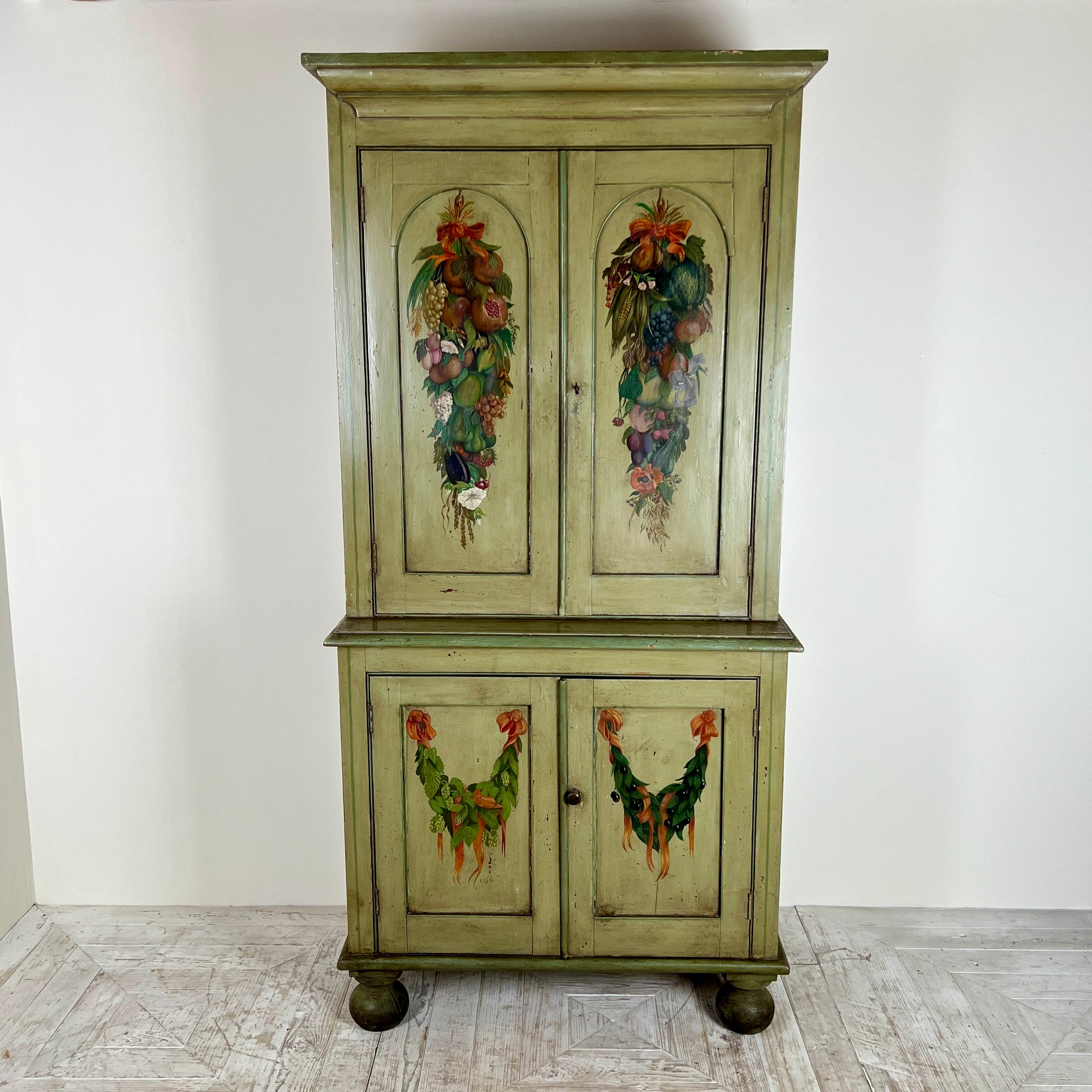 Kontinentaler bemalter Schrank oder Larder aus dem 19. Jahrhundert im Angebot 4