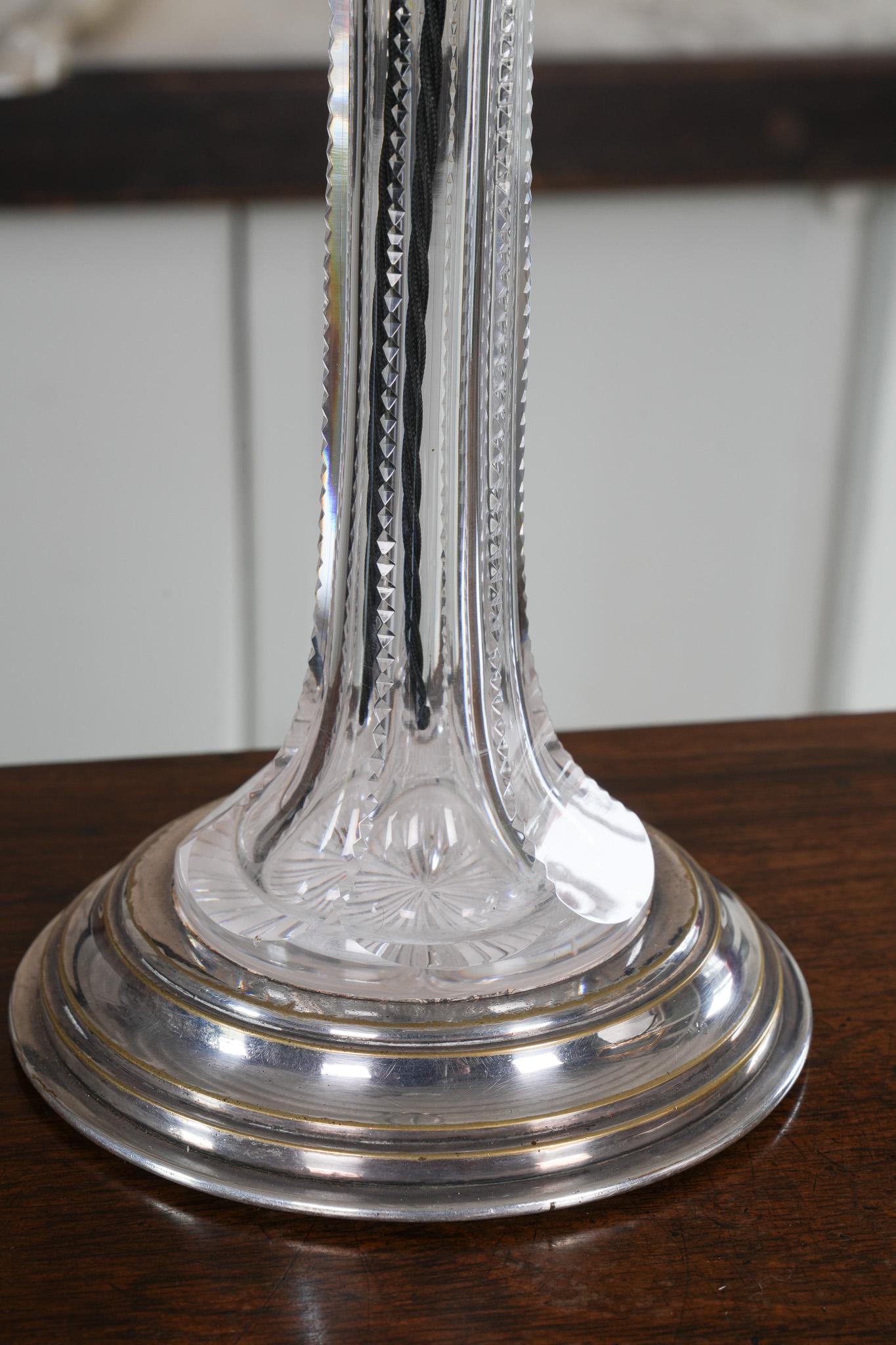 Lampe de table en verre taillé du XIXe siècle Bon état - En vente à Conwy, GB