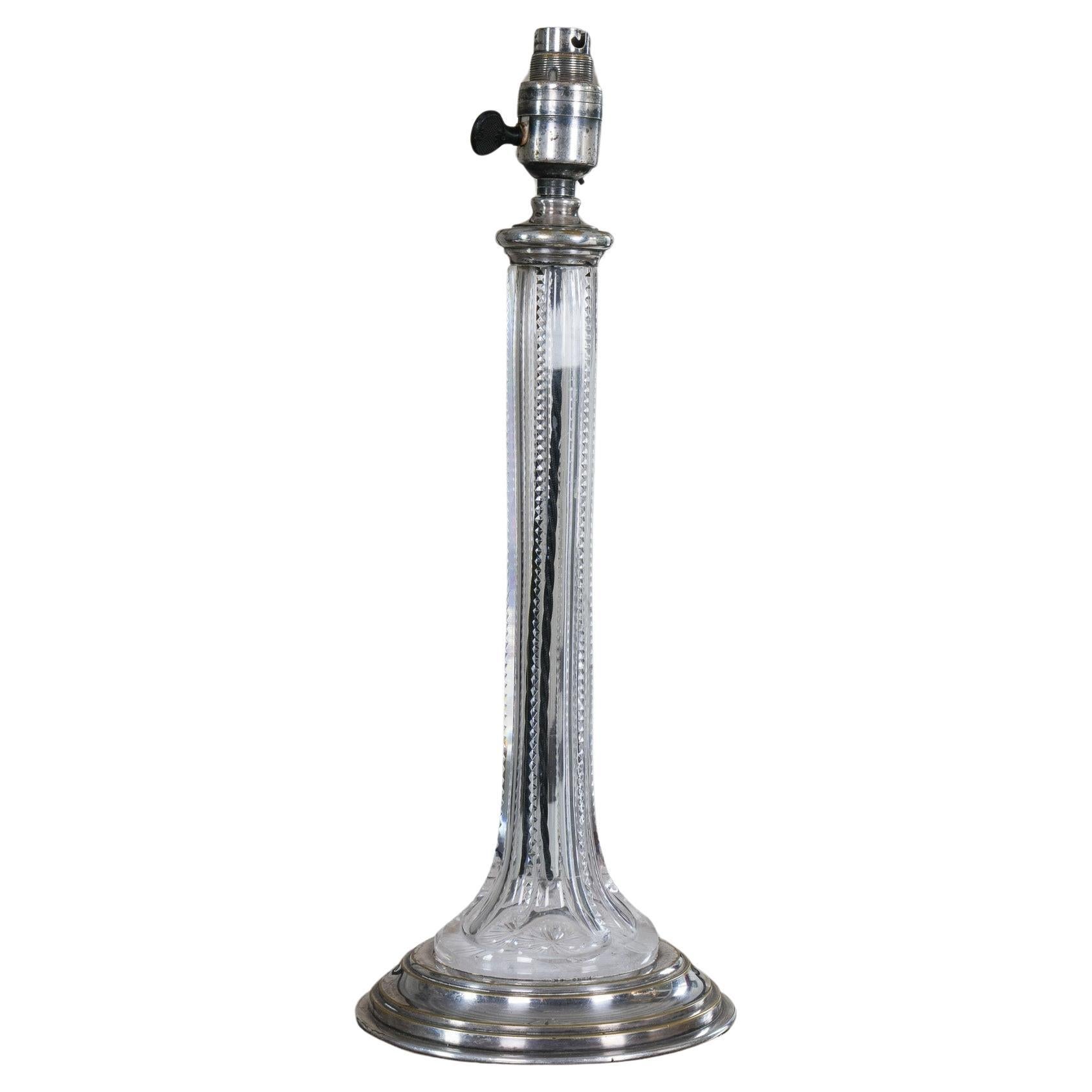 Lampe de table en verre taillé du XIXe siècle