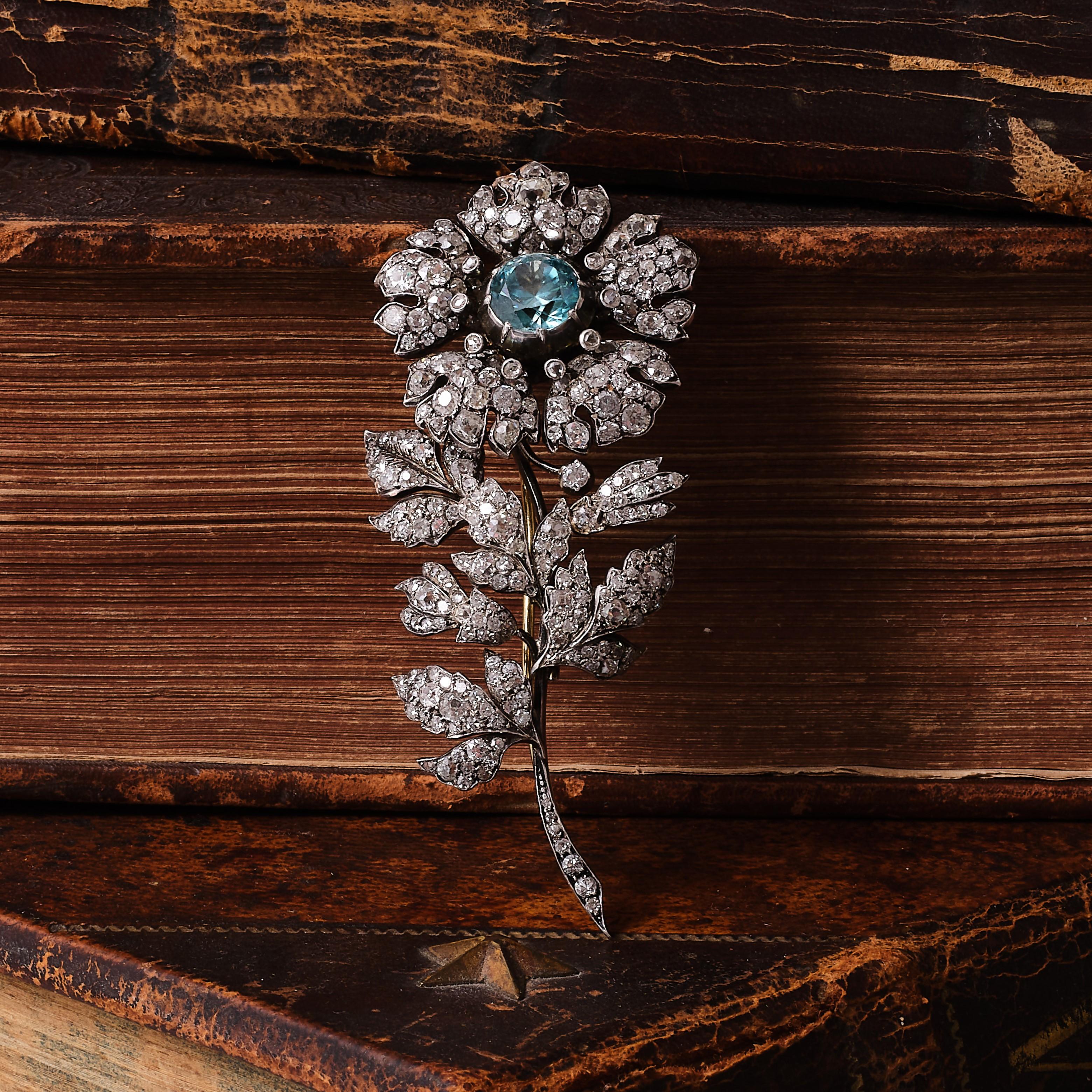 Victorian A 19th century diamond and zircon rose brooch For Sale