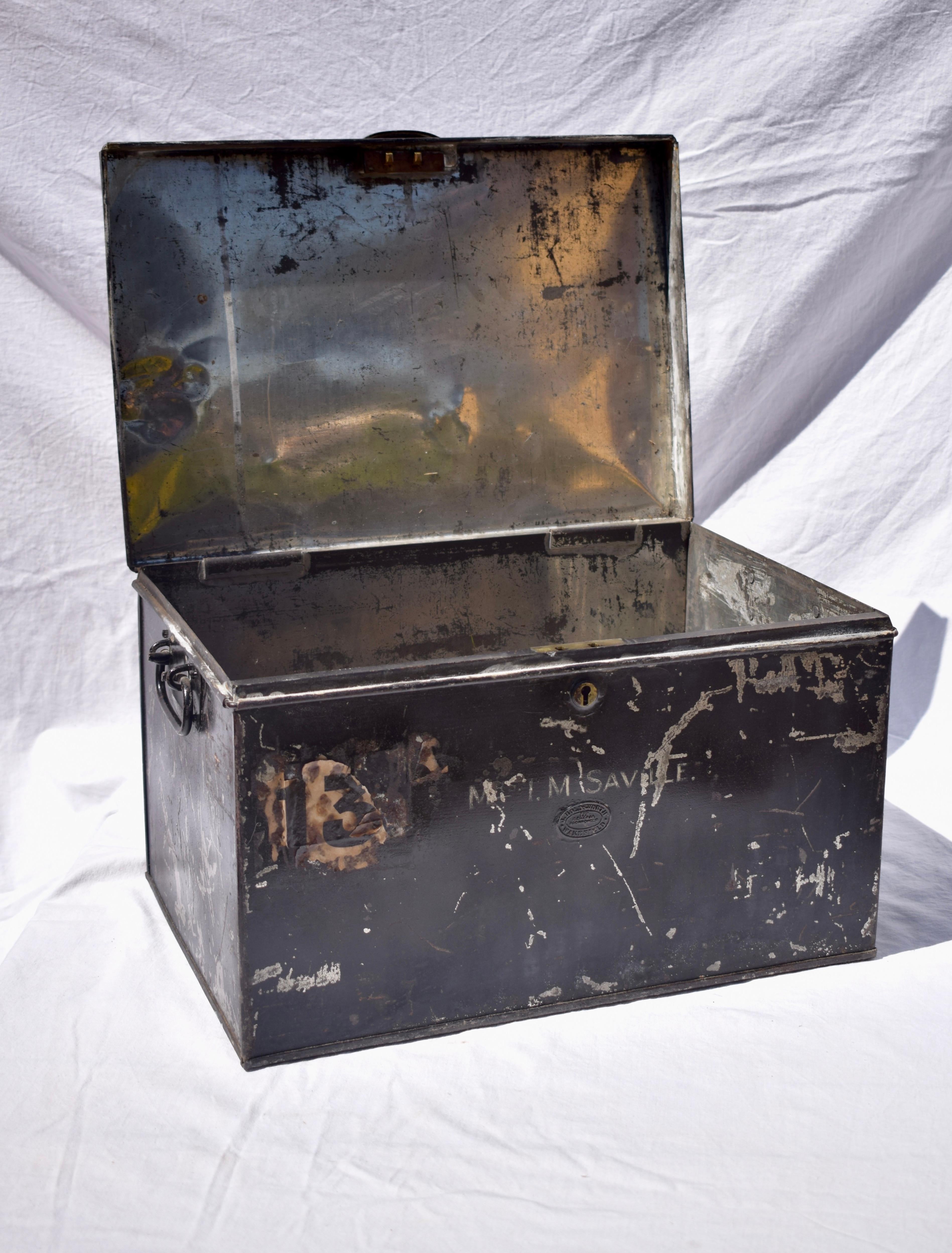 Victorian 19th Century English Metal Deed´s Box