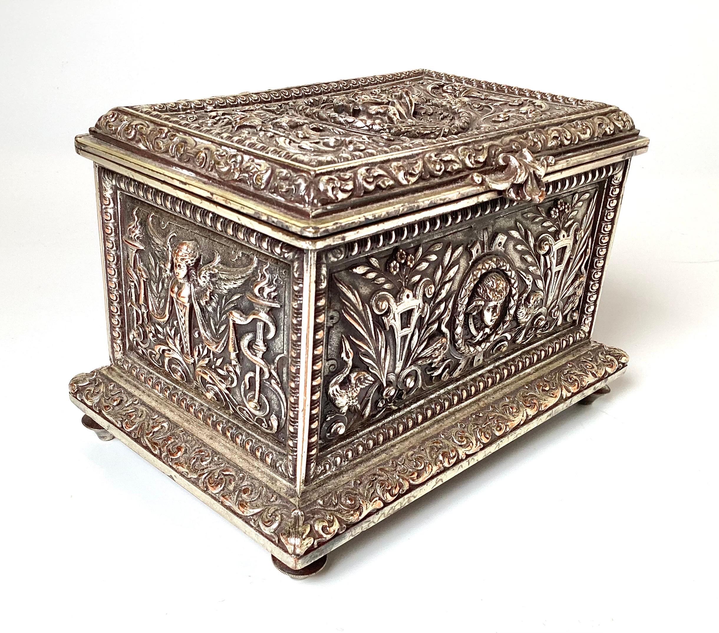 19th Century English Silvered Bronze Hinged Lid Box In Good Condition In Lambertville, NJ