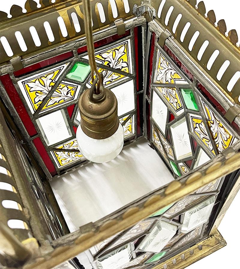 A 19th Century English stained glass Lantern For Sale 1