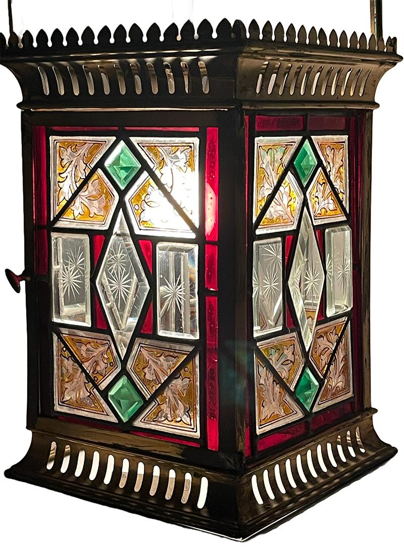 A 19th Century English stained glass Lantern For Sale 5