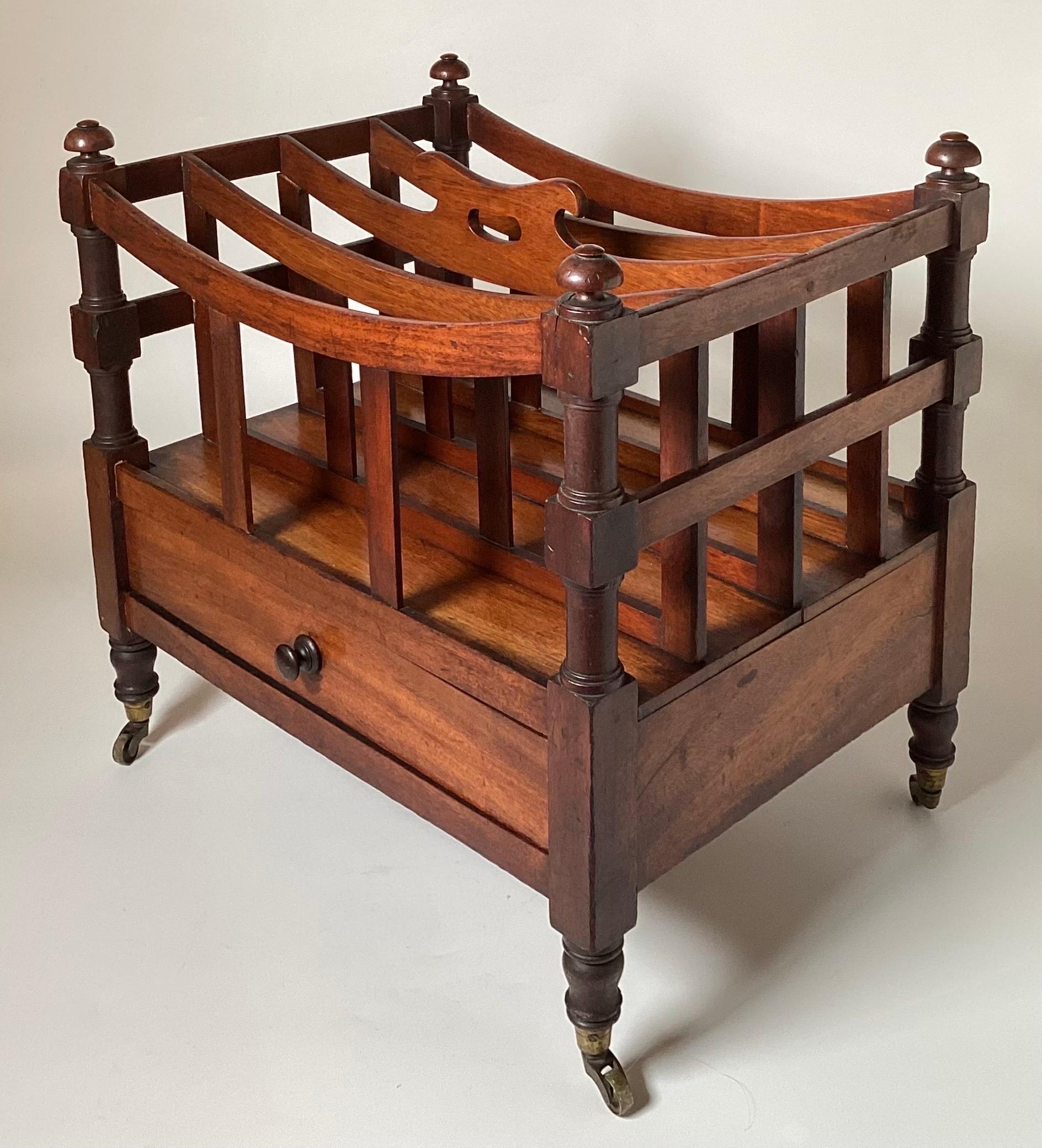 Regency A 19th Century English Walnut Canterbury Stand with Handle For Sale