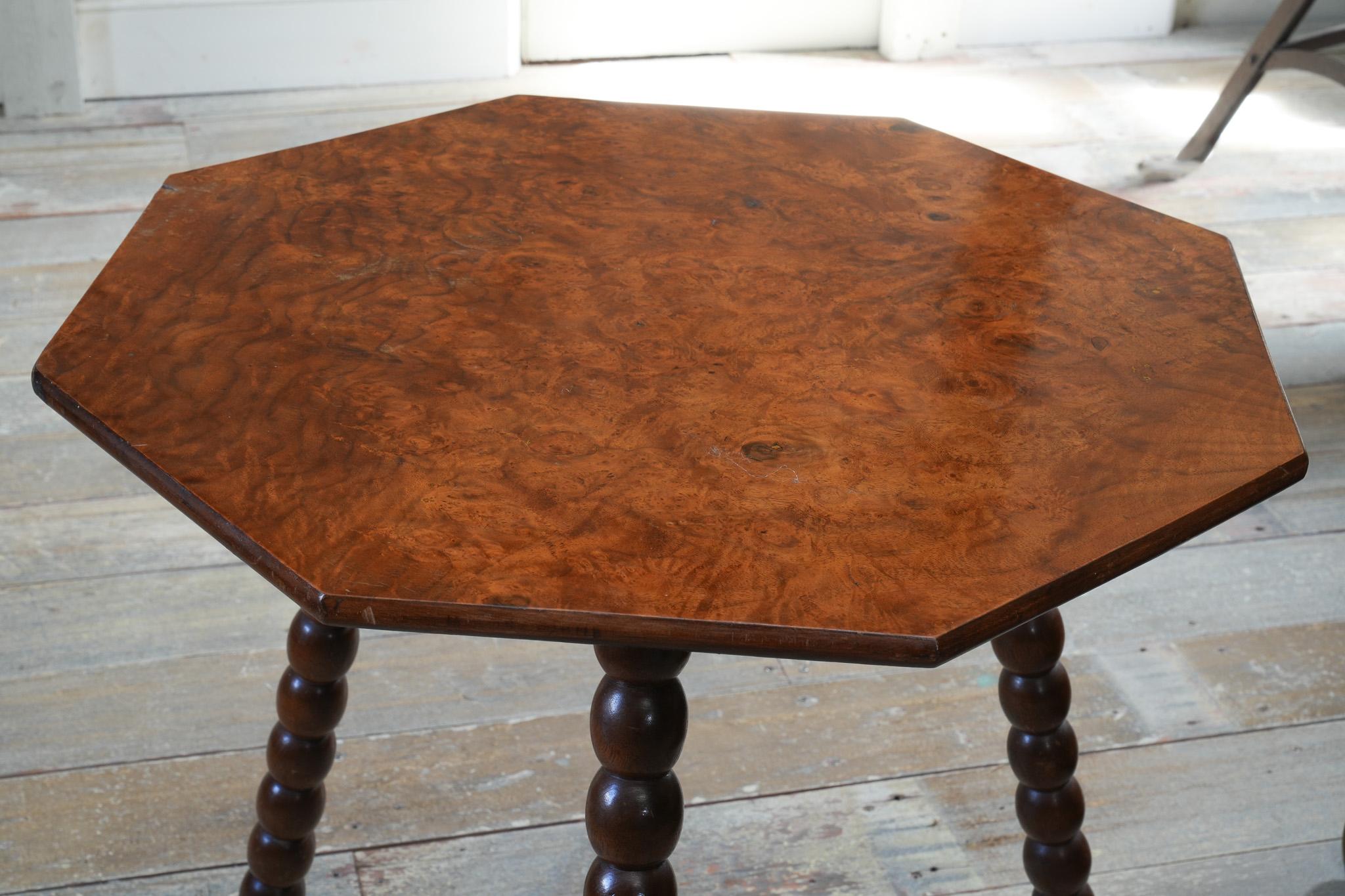 Mahogany A 19th Century Figured Walnut Occasional Table For Sale