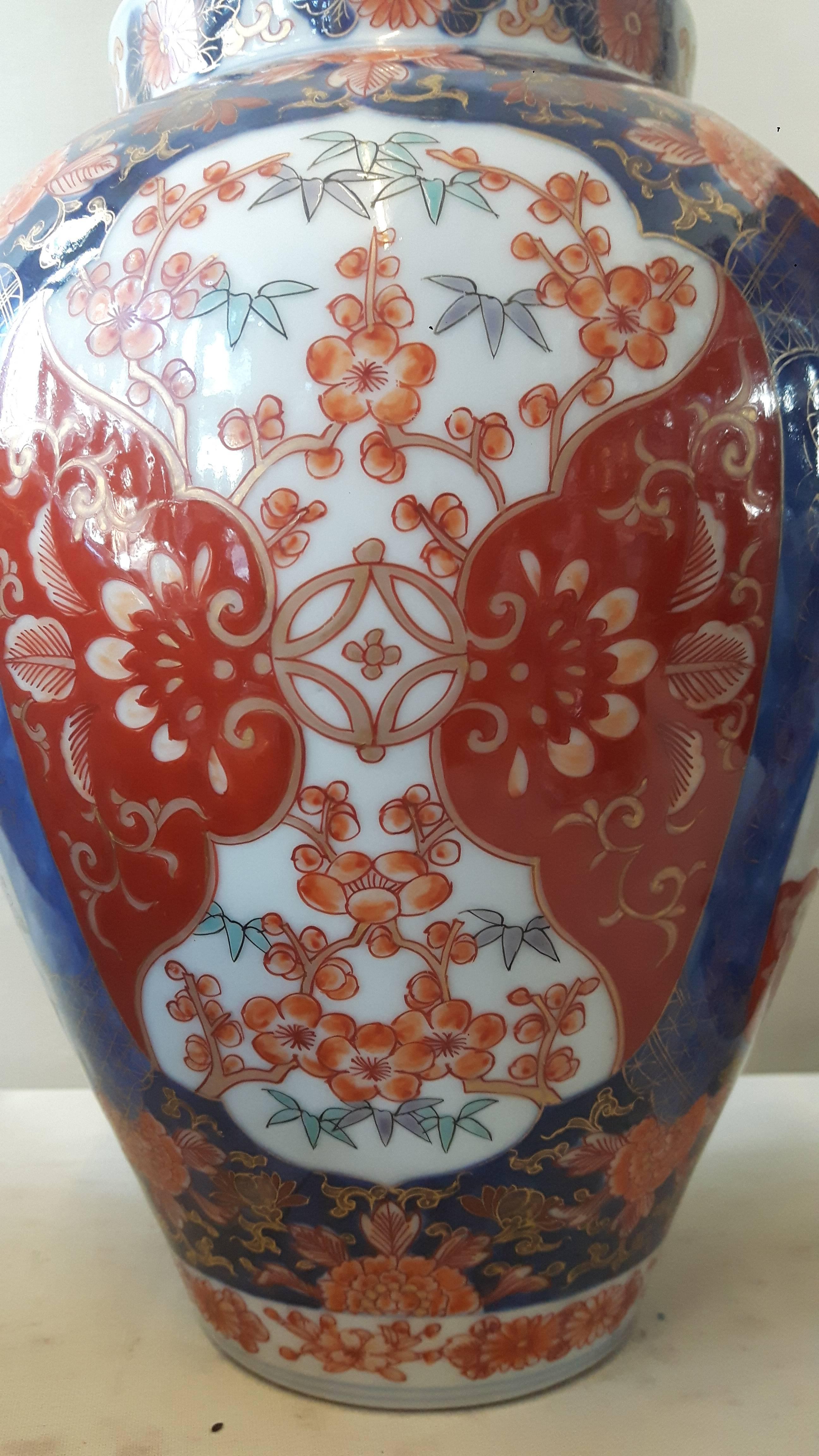 19th Century Five-Piece Imari Garniture In Excellent Condition In London, GB