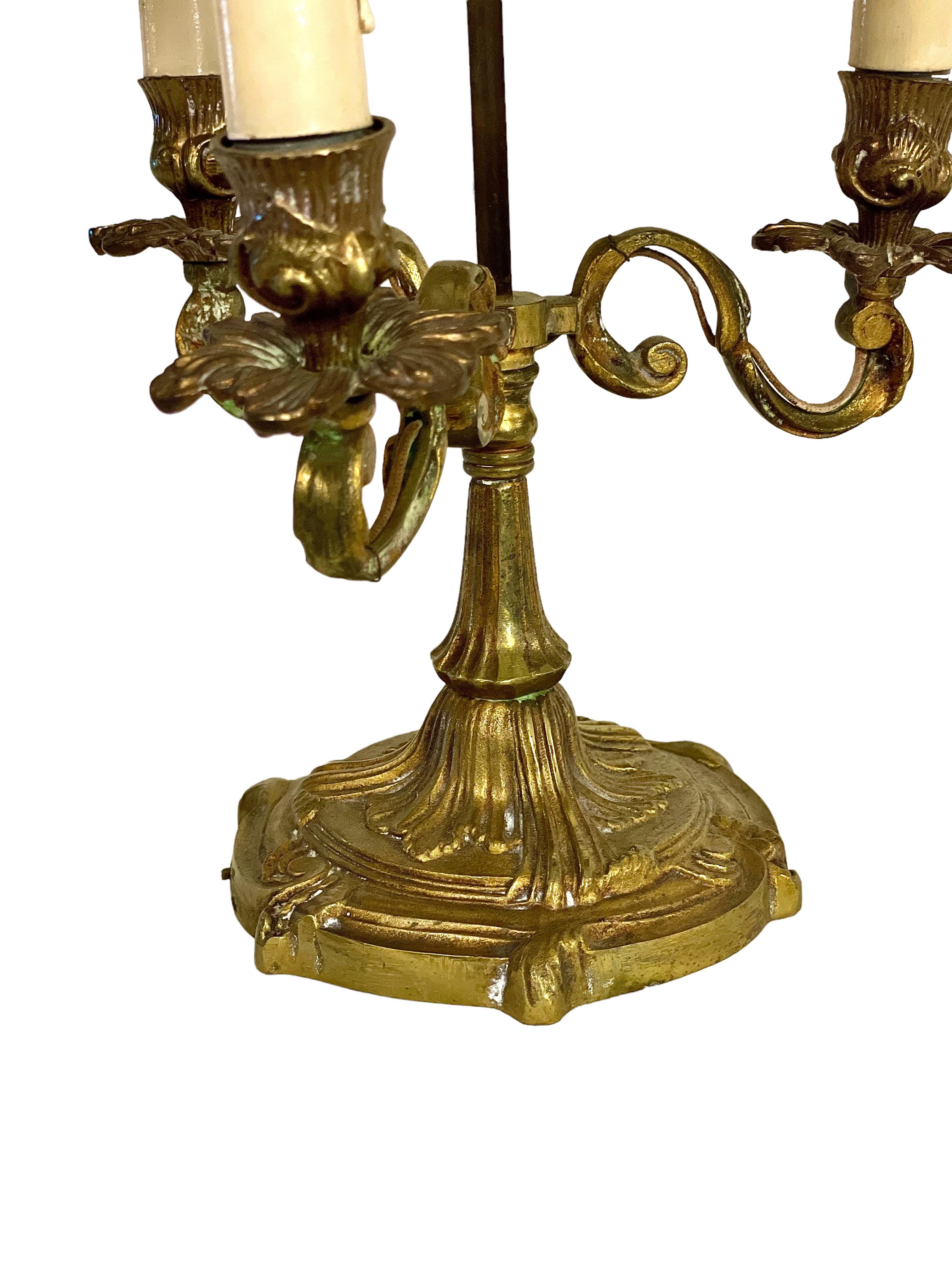 Brass 19th Century French Bouillotte Table Lamp For Sale