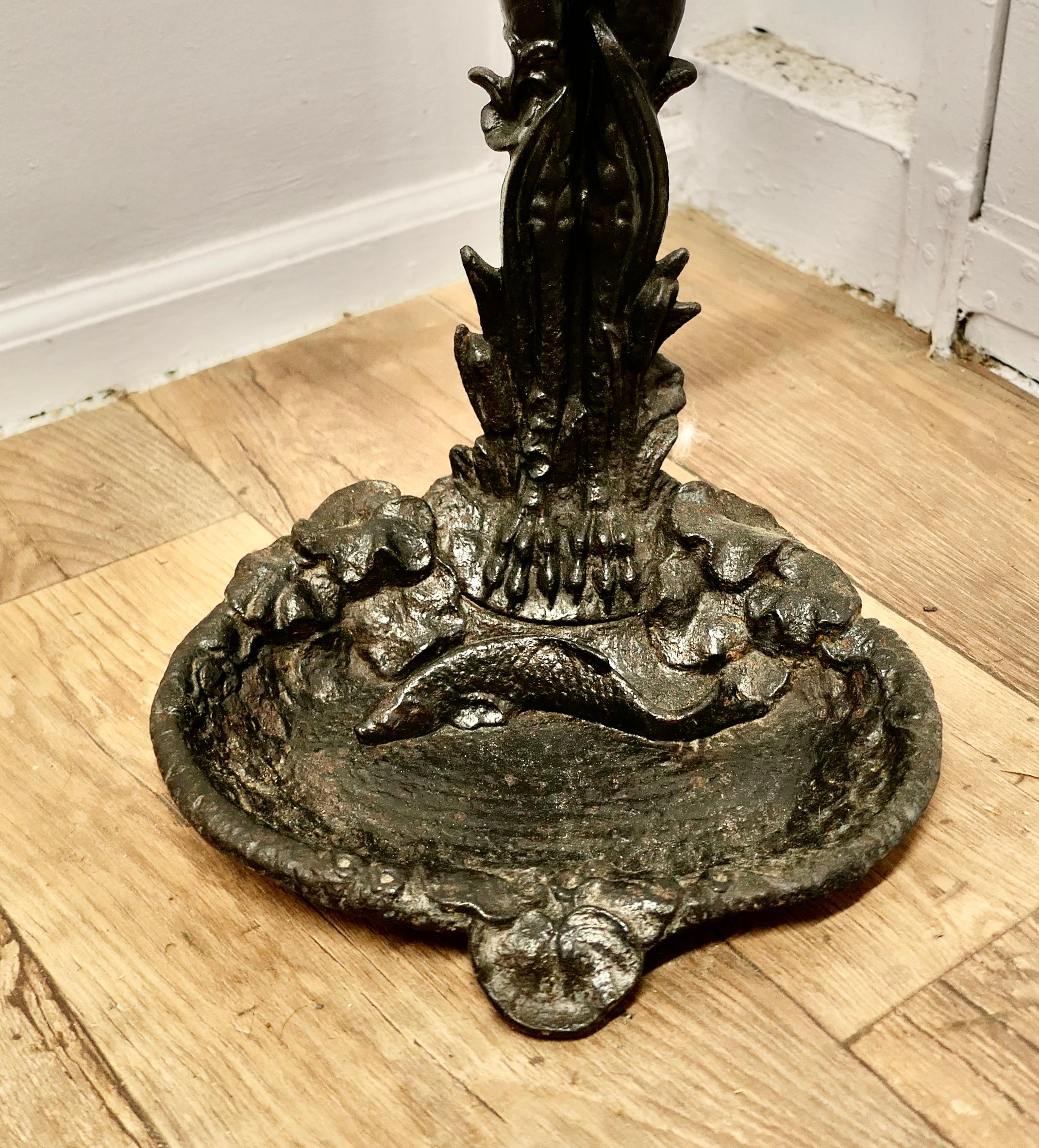 A 19th Century French Cast Iron Umbrella Stand.    In Good Condition For Sale In Chillerton, Isle of Wight