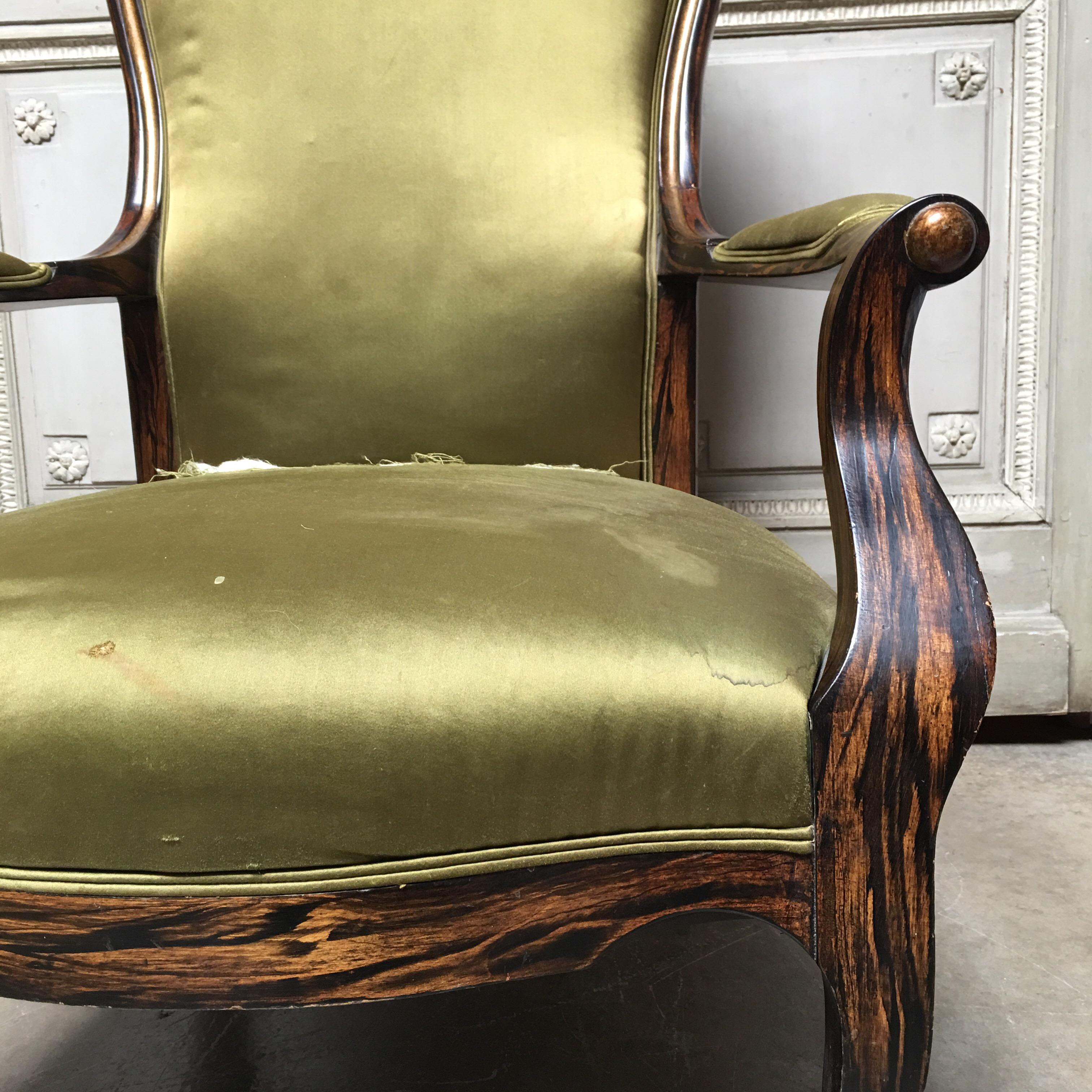 Französischer Voltaire-Stuhl aus Rosenholzimitat aus dem 19. Jahrhundert (Napoleon III.) im Angebot