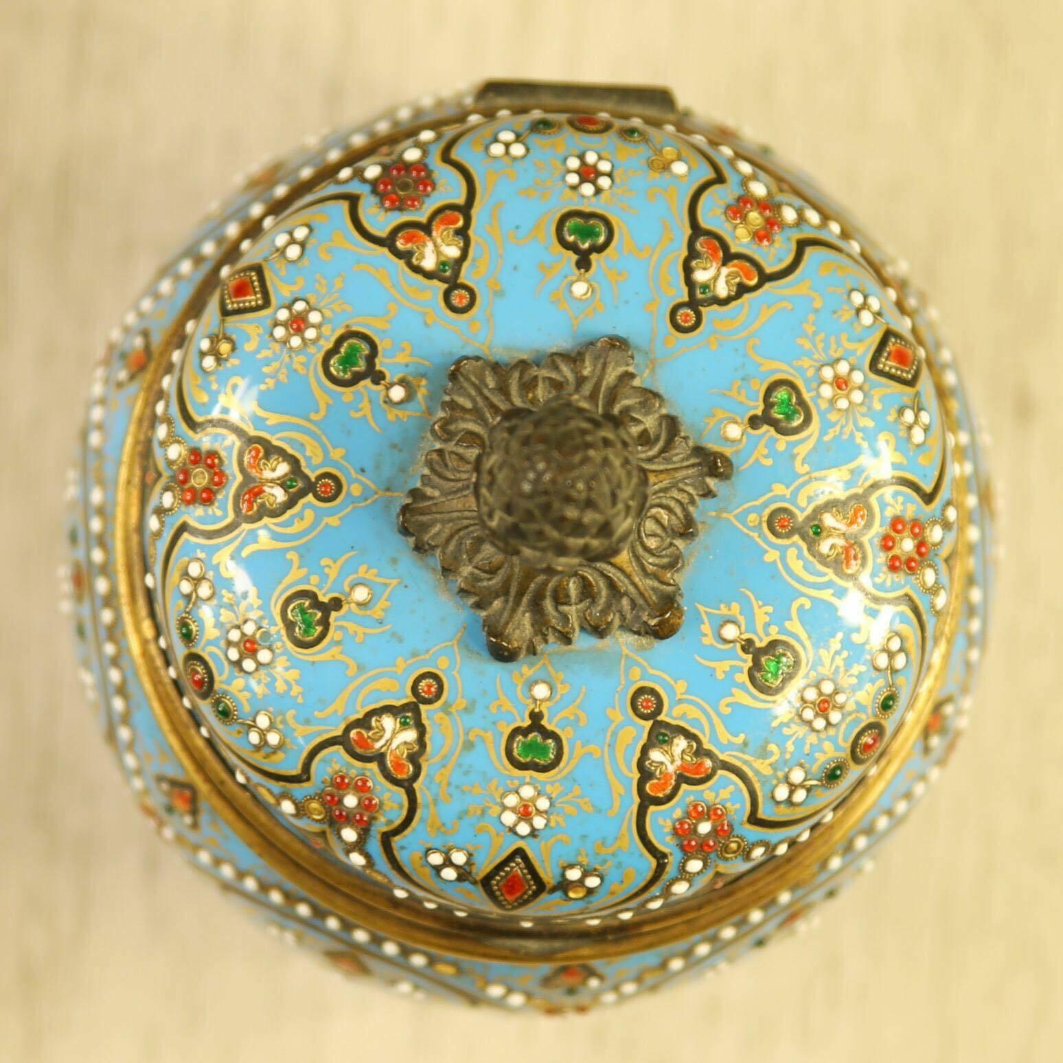 French Jeweled Turquoise Enamel Jar Scent Bottles Perfume, 19th Century  In Good Condition For Sale In London, GB