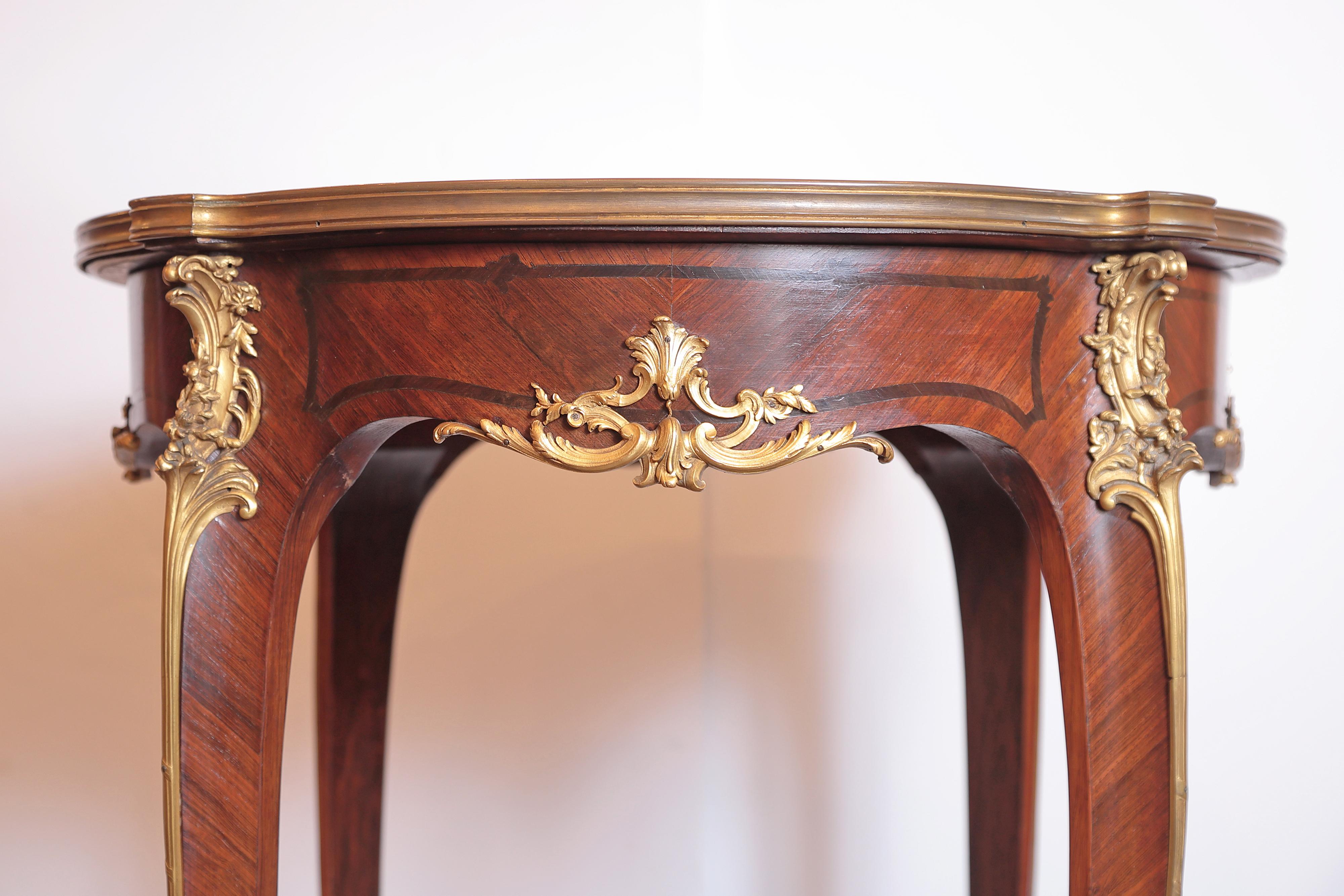 19th Century French Louis XV Mahogany and Gilt Bronze and Marble-Top Table In Good Condition In Dallas, TX