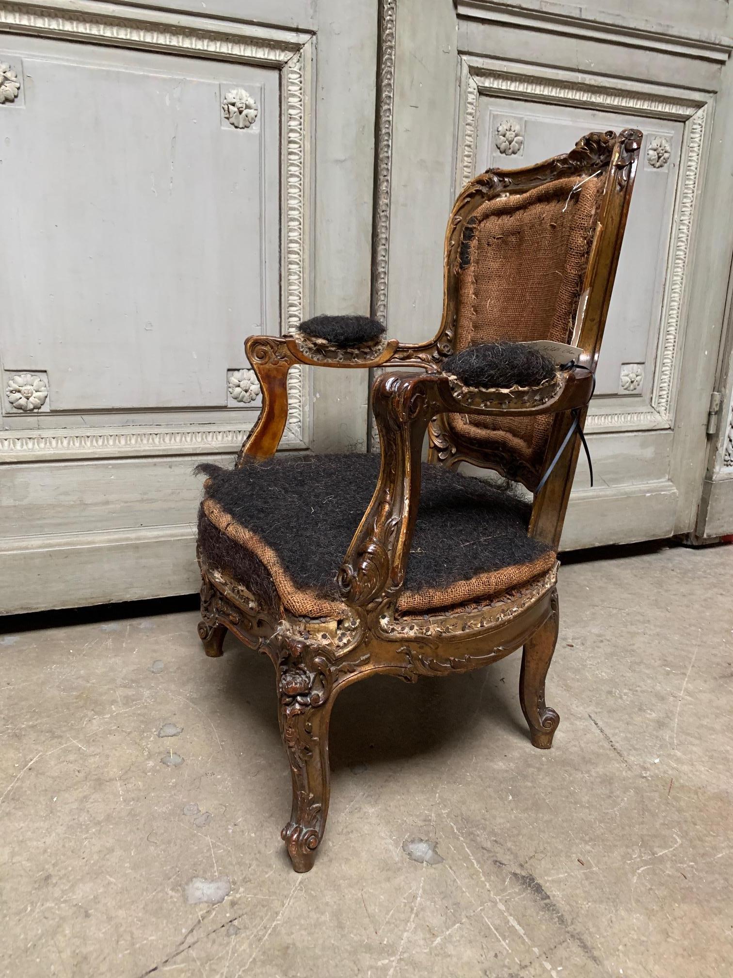19th Century French Louis XV Style Carved and Giltwood Childs Chair For Sale 2