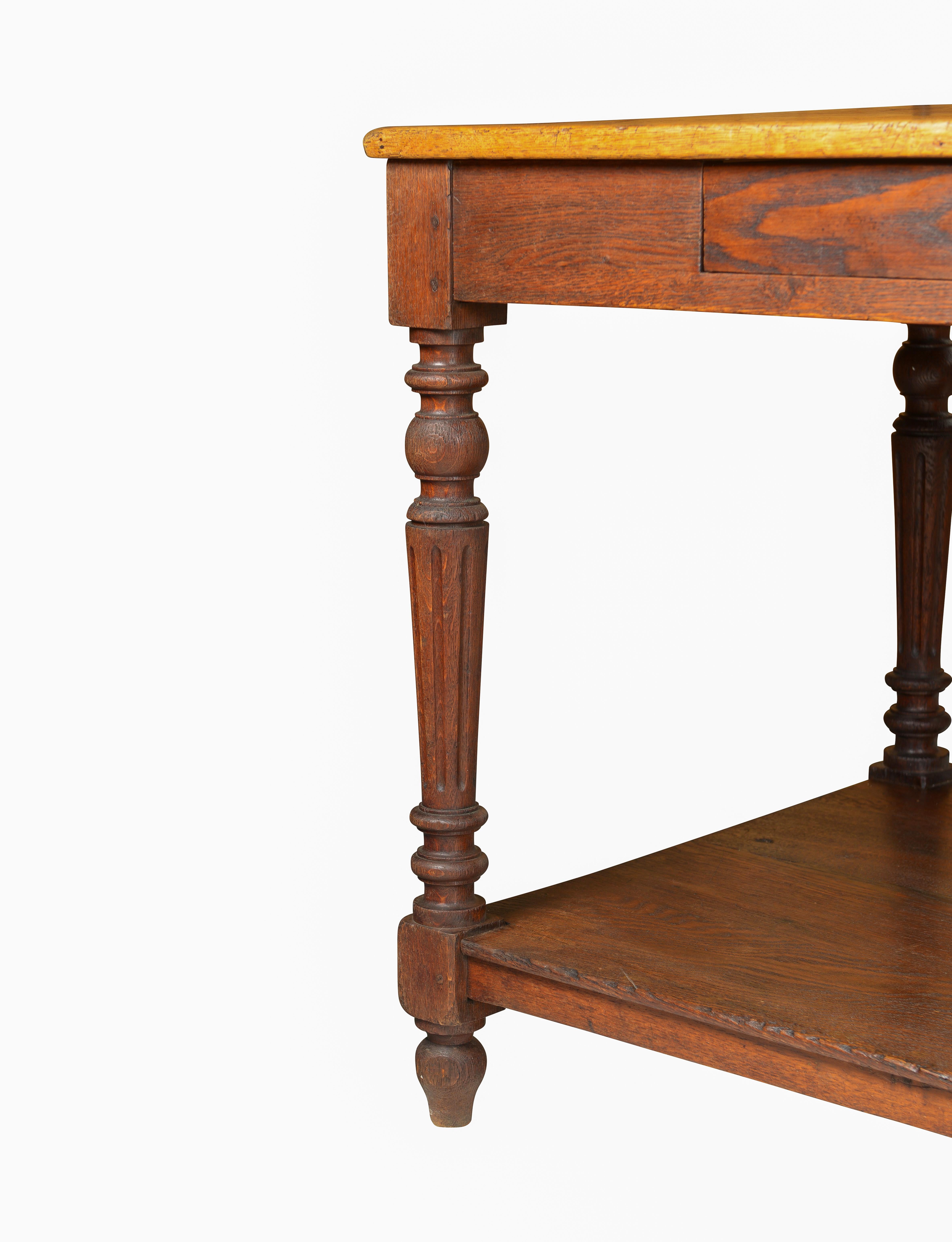 A 19th Century French Oak Draper's Table For Sale 3