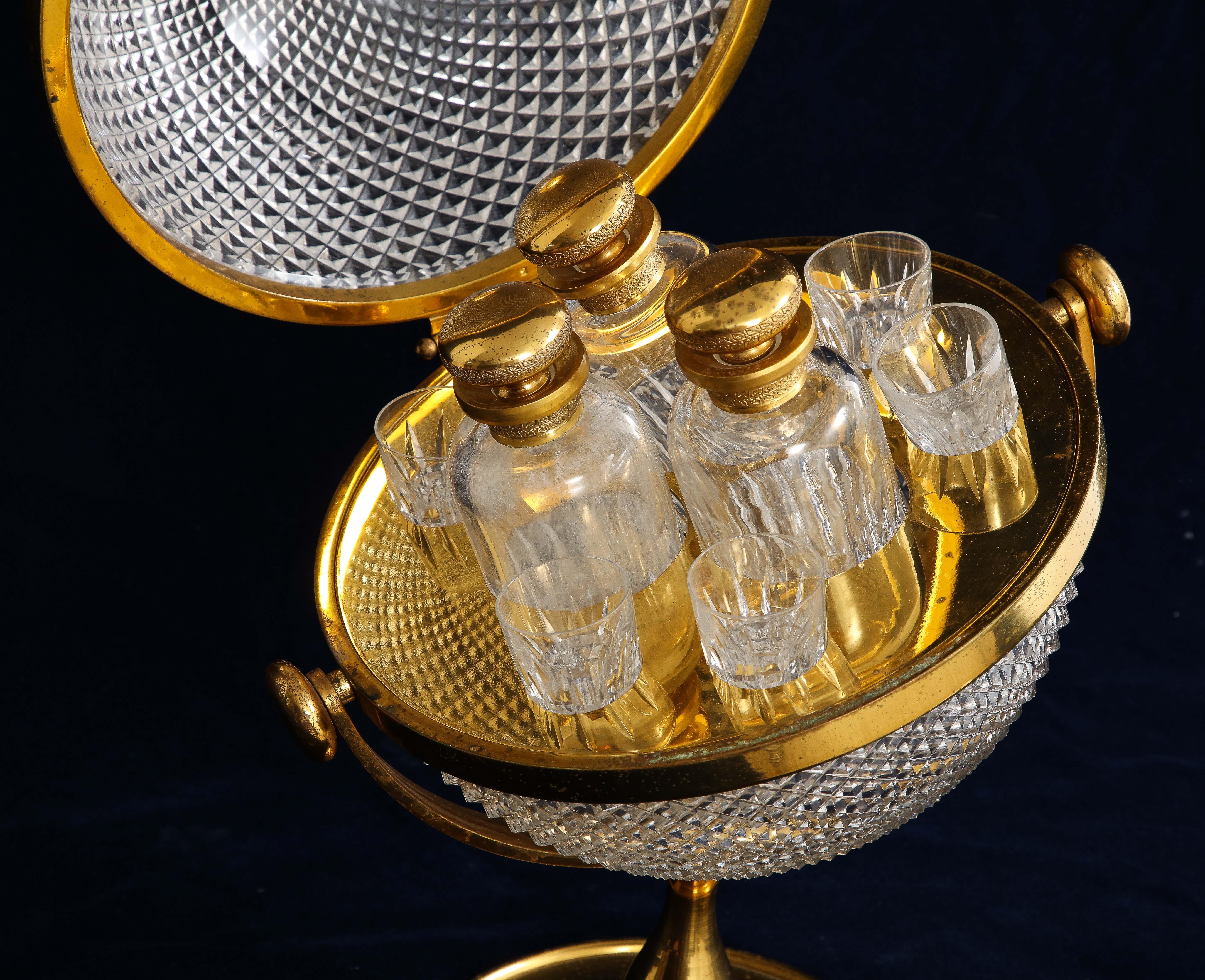 Hand-Carved 19th Century French Ormolu Mounted Rounded Globe Style Tantalus Liquor Set For Sale
