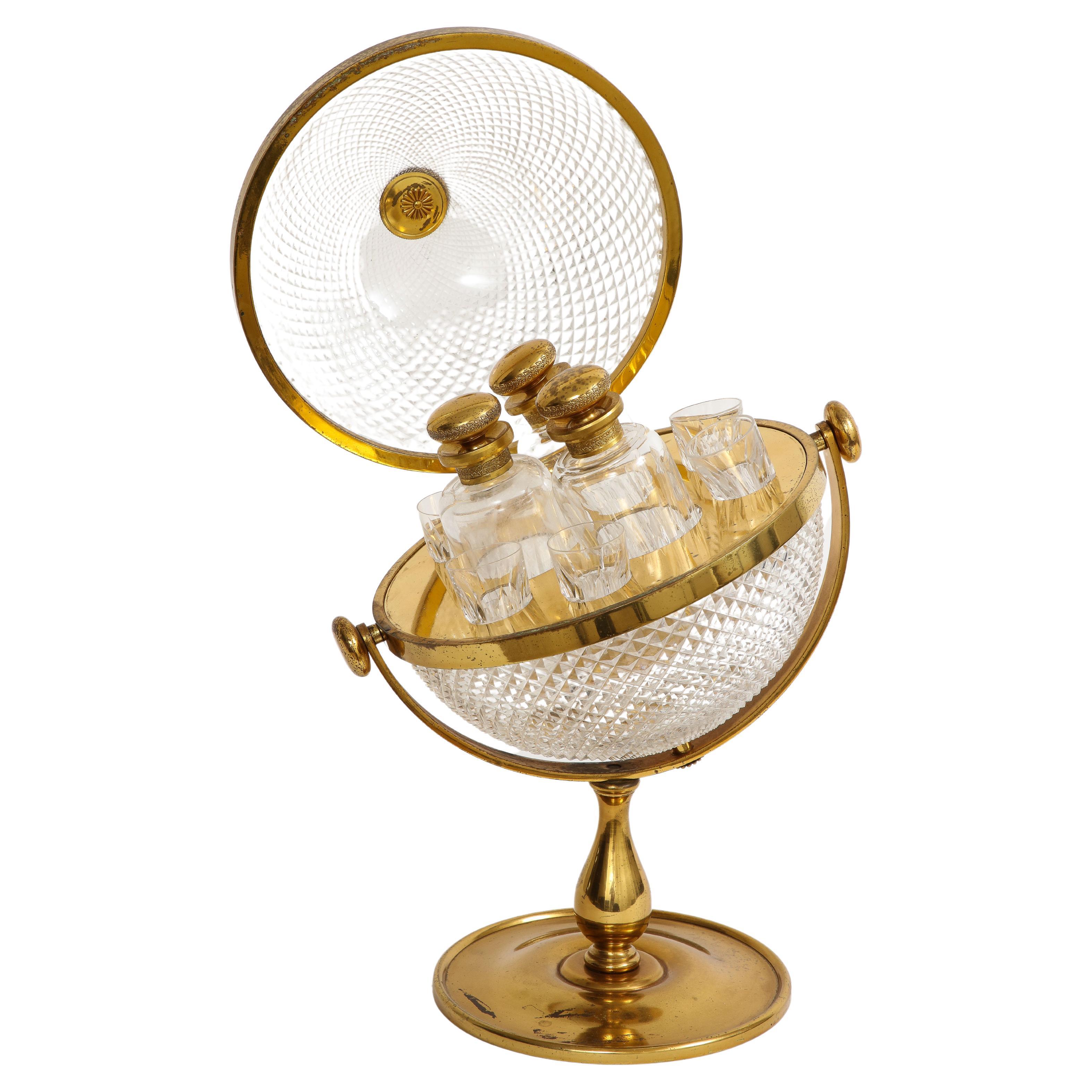Französisches Tantalus-quor-Set im Globen-Stil des 19. Jahrhunderts, Goldbronze-Montiert, abgerundet, Tantalus
