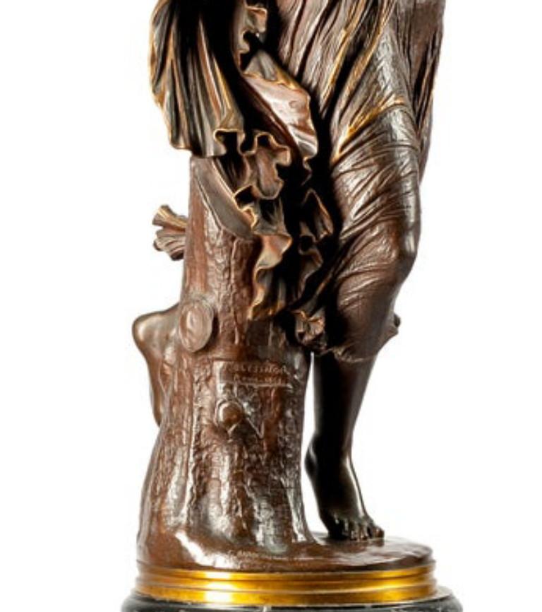 Patinato Figura in bronzo patinato francese del XIX secolo, La ballerina di tamburello in vendita