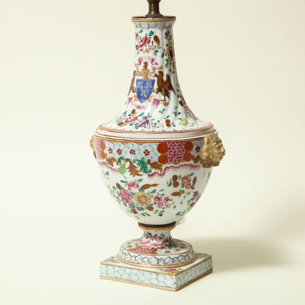 Chinese Export A 19th Century French Samson Famille Rose Porcelain Lamp For Sale