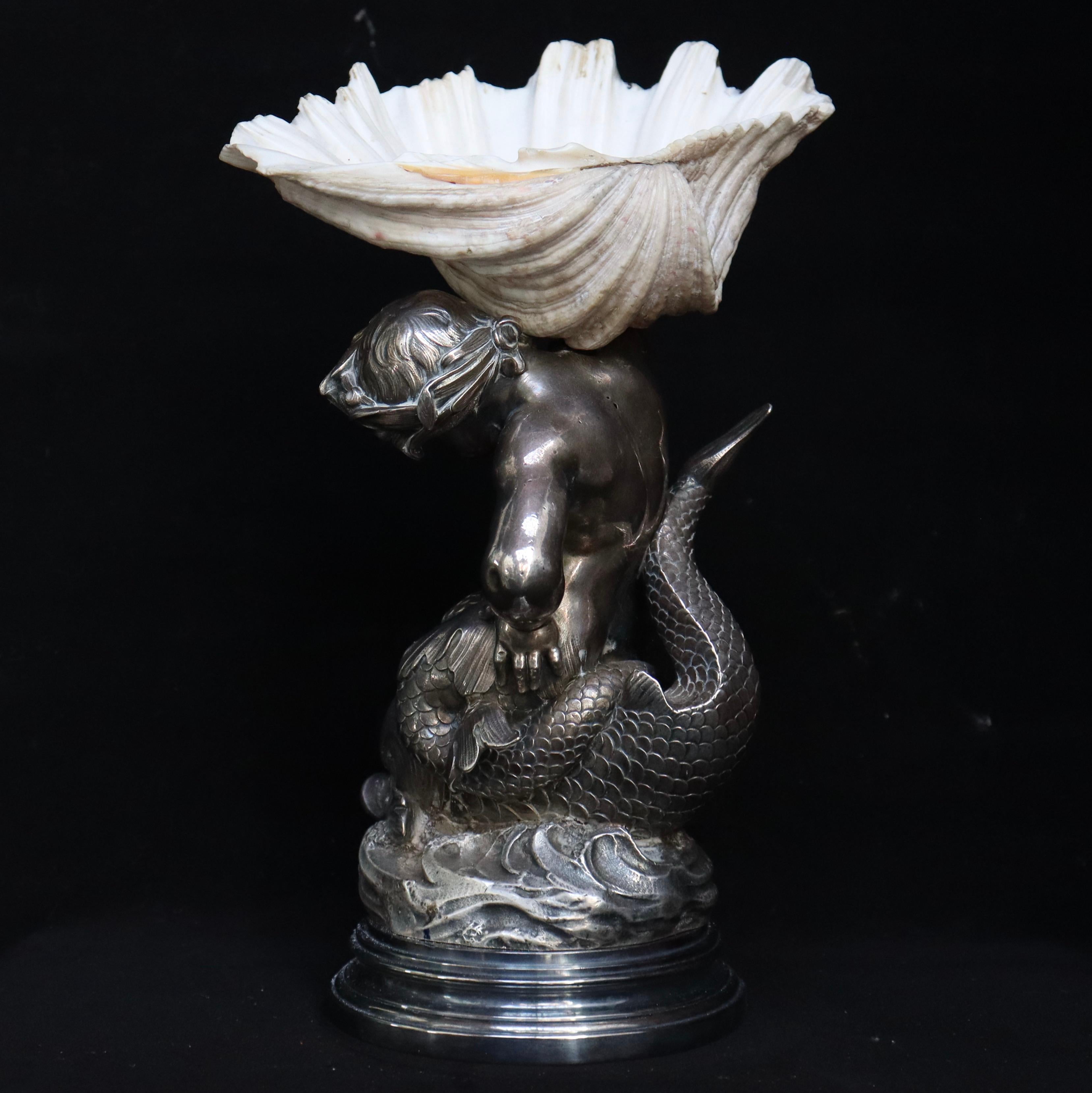 19th Century French Silvered Bronze-Mounted Shell Centerpiece Tazza 4