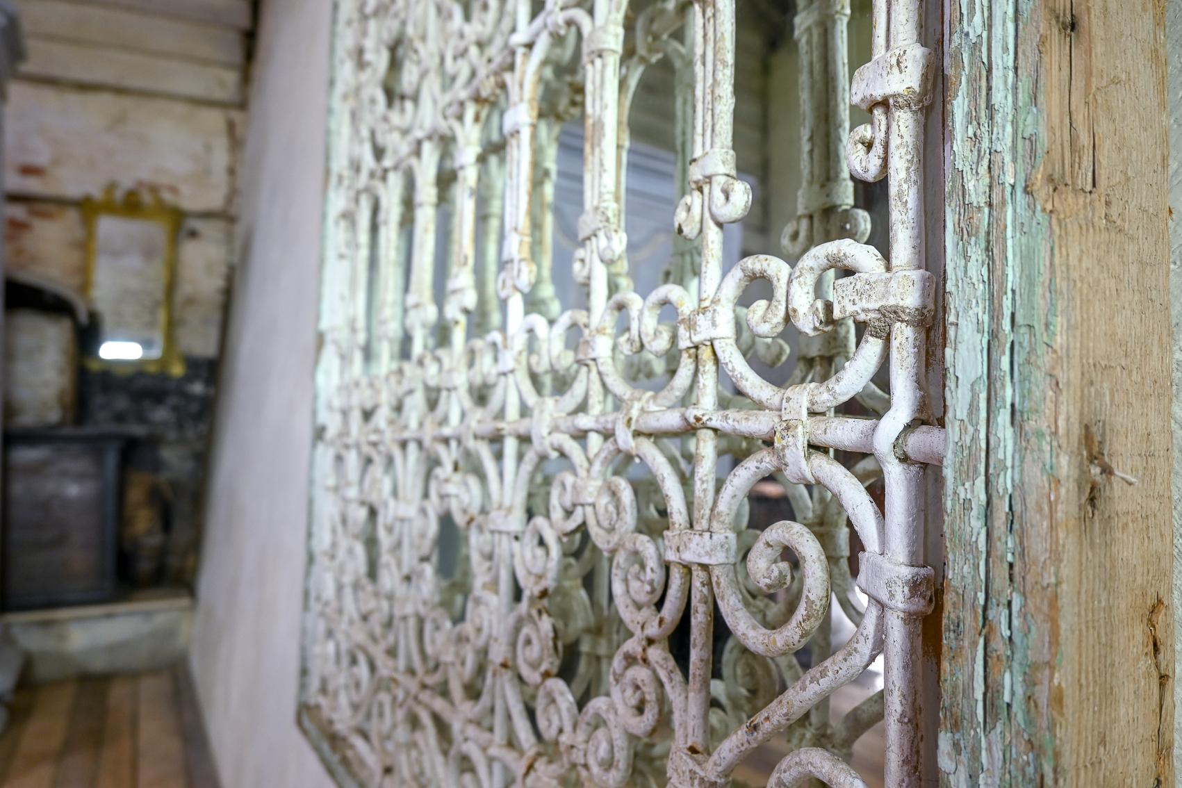 Specchio in ferro battuto francese del XIX secolo - Giardino in vendita 3