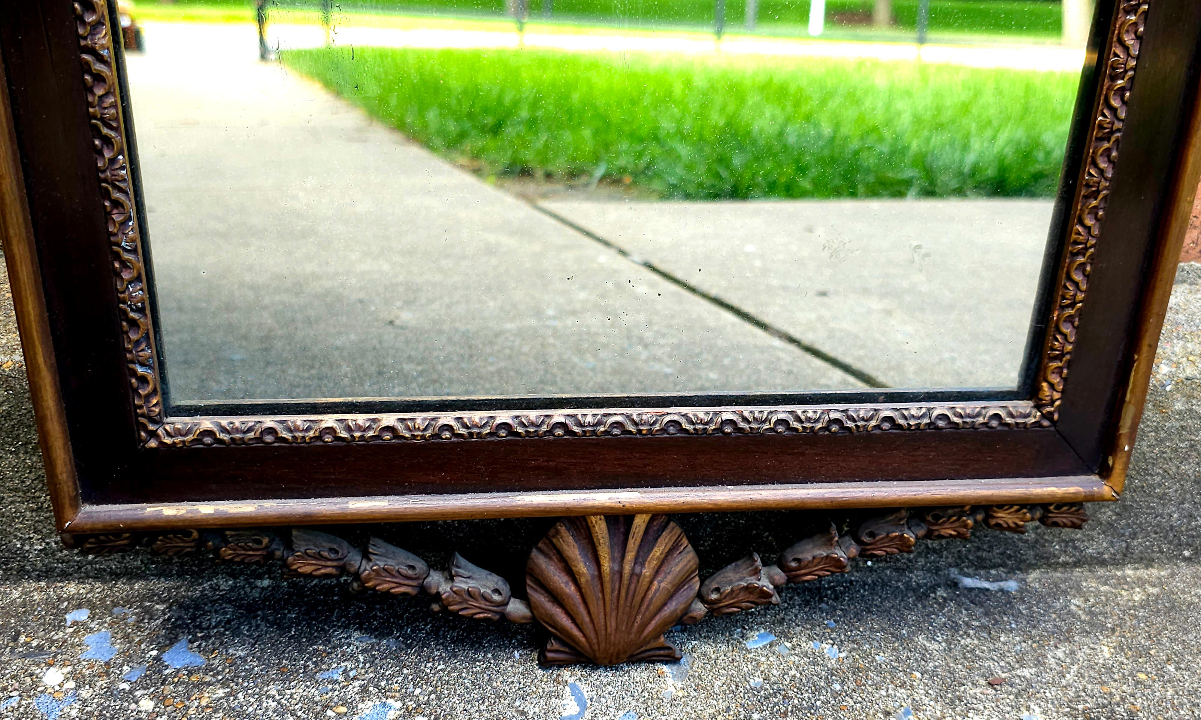 A 19th Century George III Style Parcel Gilt Mahogany Mirror For Sale 2