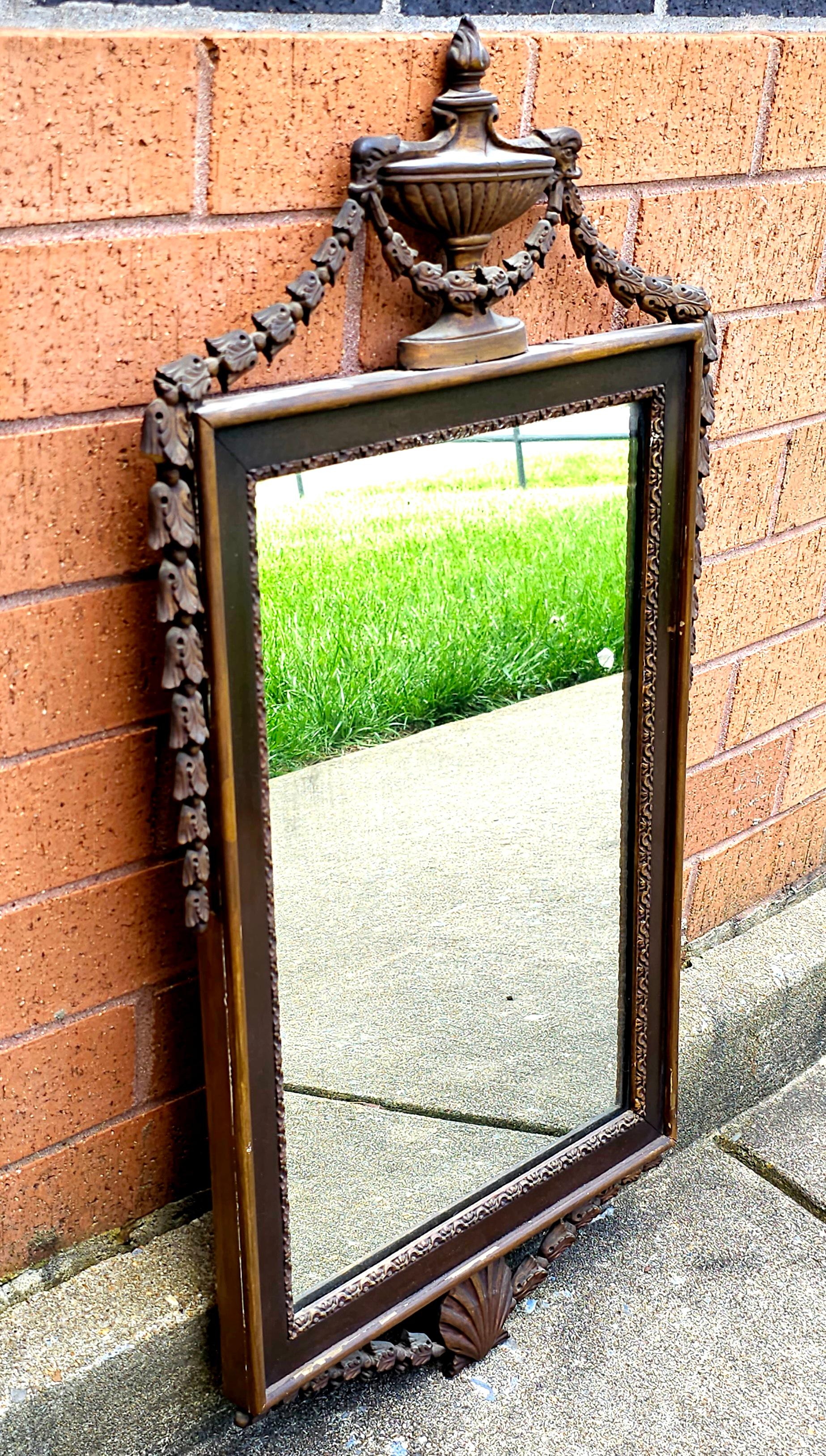 Miroir de style George III du 19ème siècle en acajou doré à la feuille en vente 1