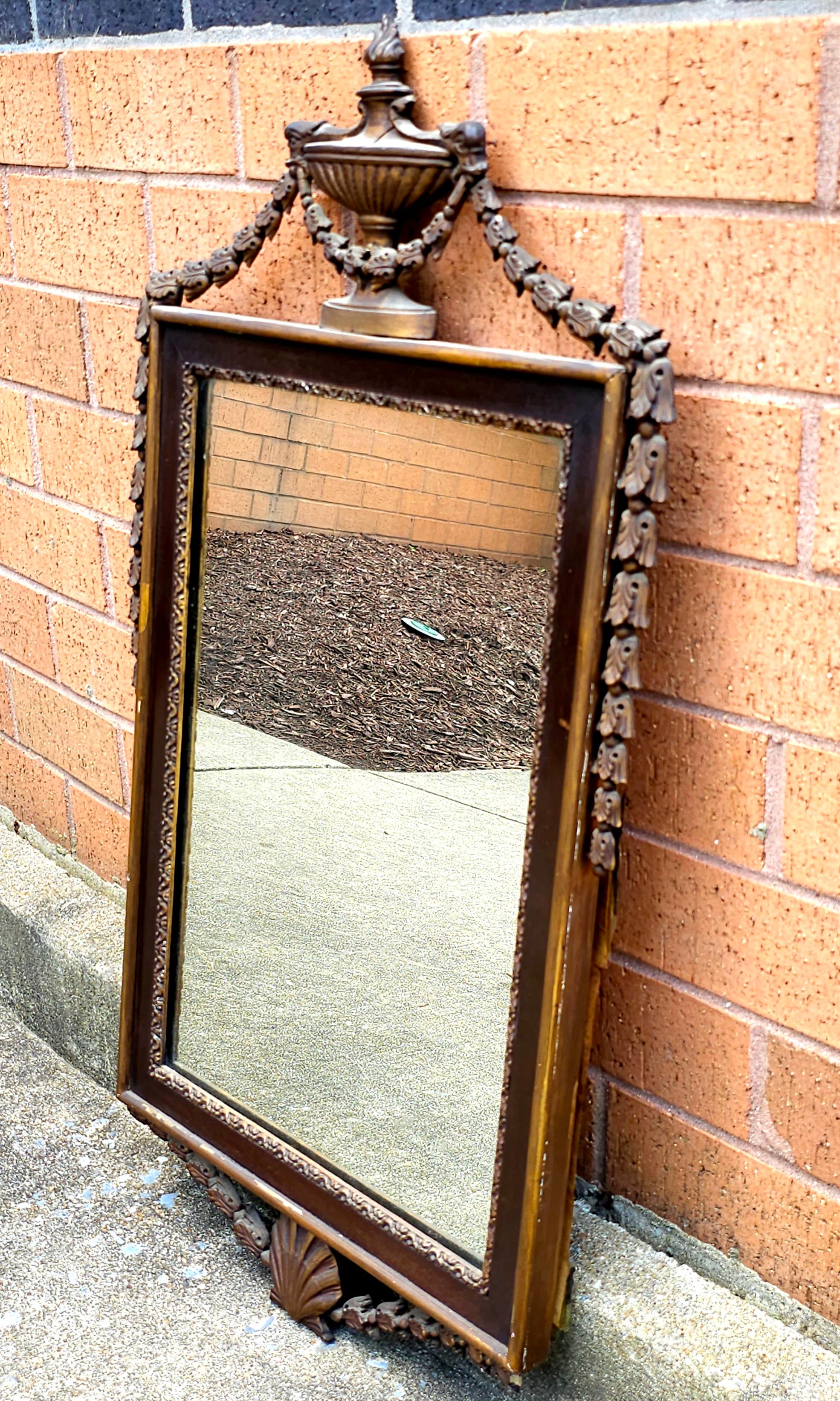 Miroir de style George III du 19ème siècle en acajou doré à la feuille en vente 2