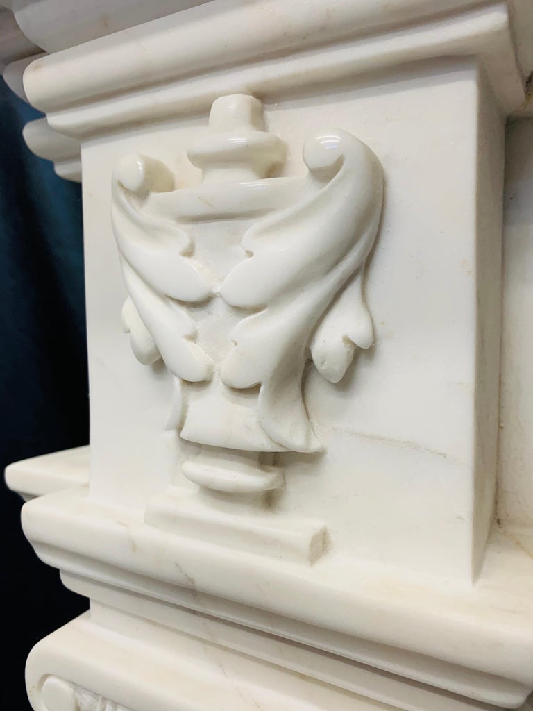 19th Century Georgian Style Statuary Marble Fireplace Surround For Sale 1
